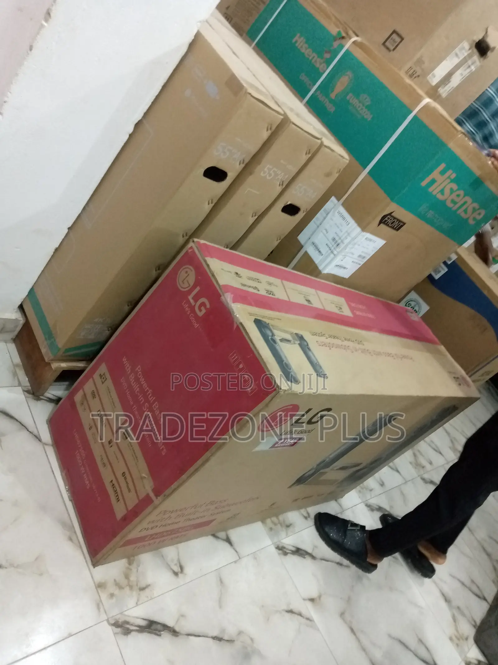Audio Adventure LG Bass Blast Home Theatre Lhd675bg 1000W