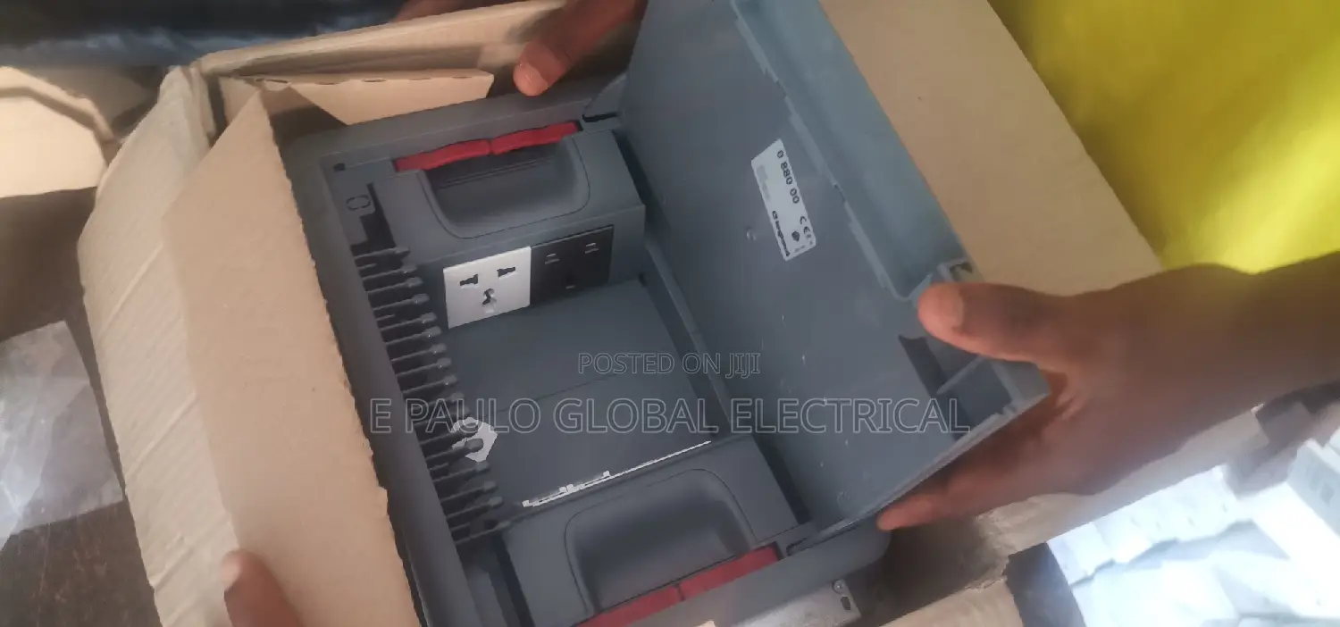 Legrand Floor Socket Box With 10 Units