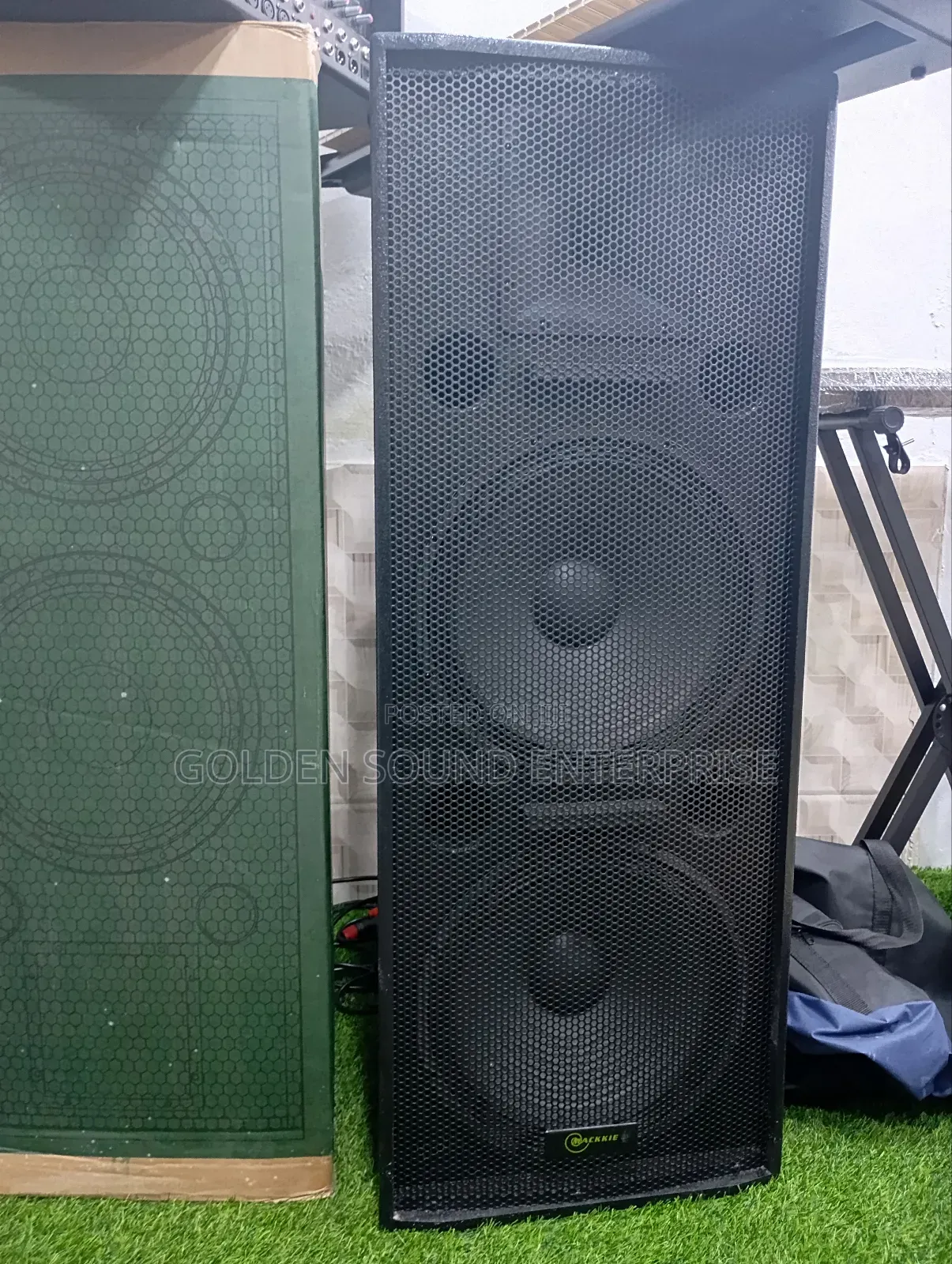Mackkie Box Speaker