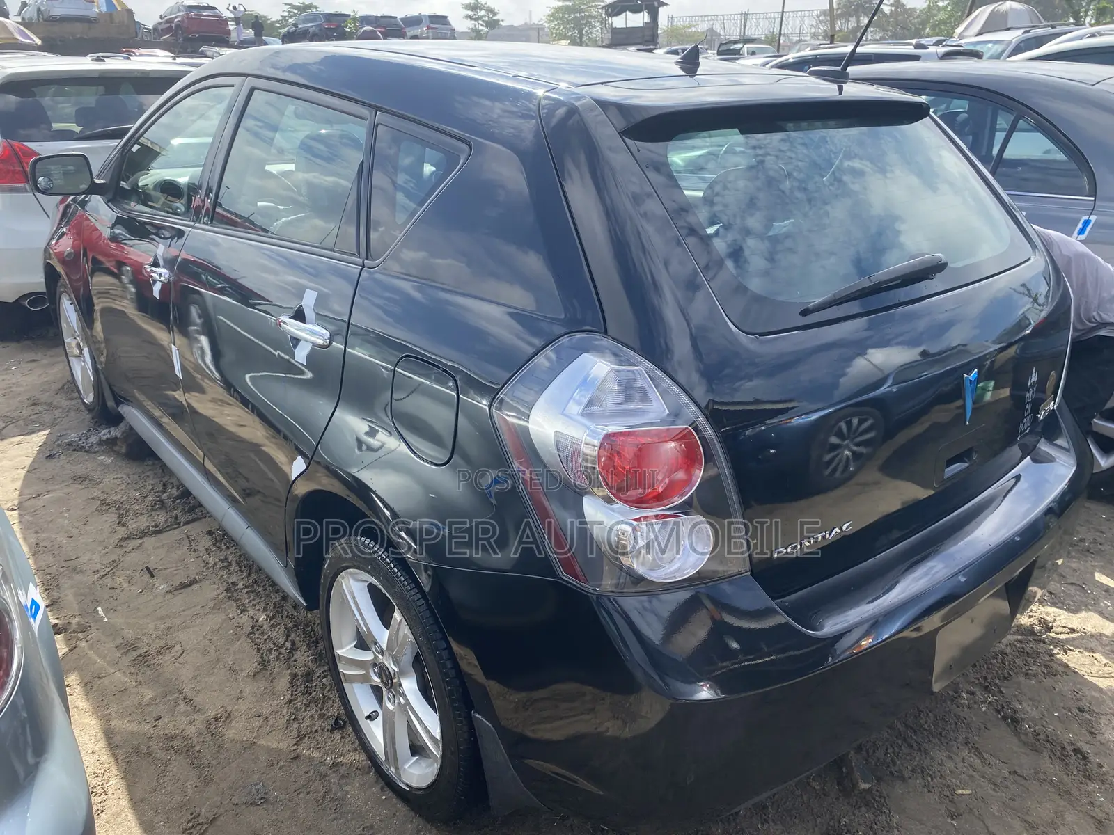 Pontiac Vibe 2.4 4WD 2009 Black