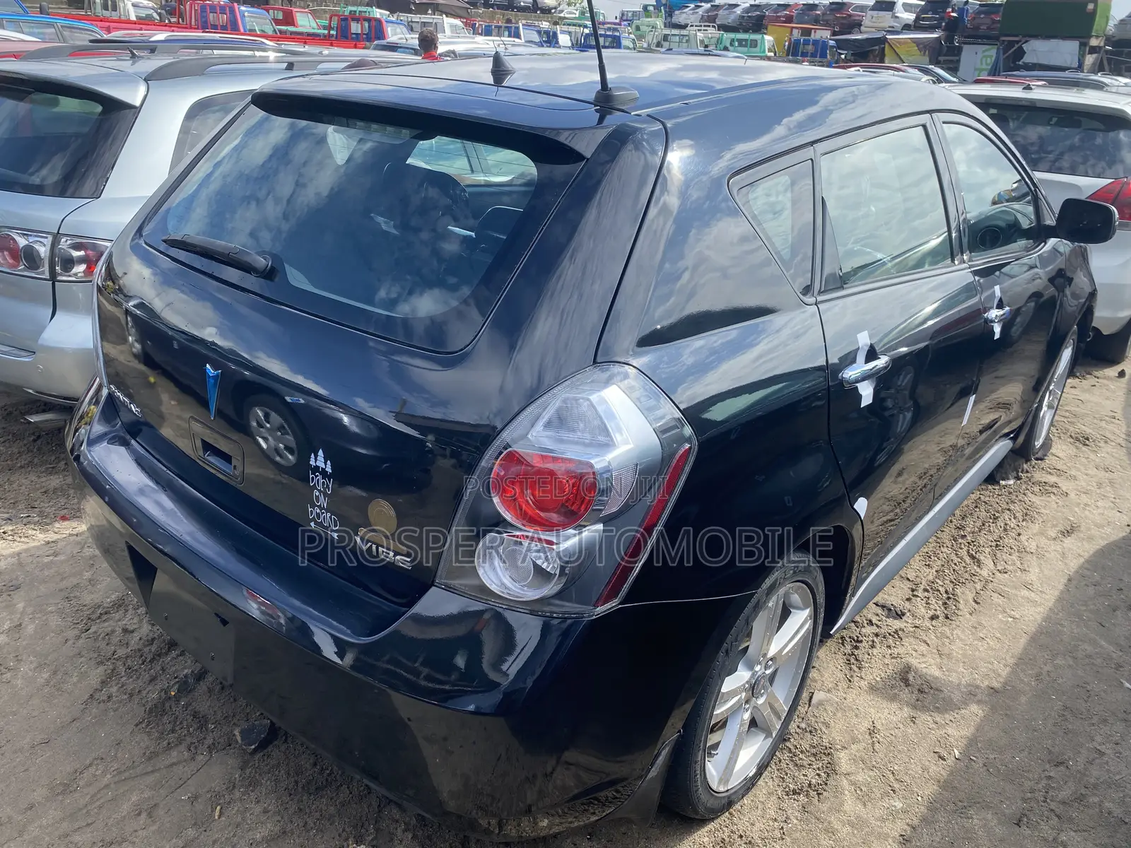 Pontiac Vibe 2.4 4WD 2009 Black