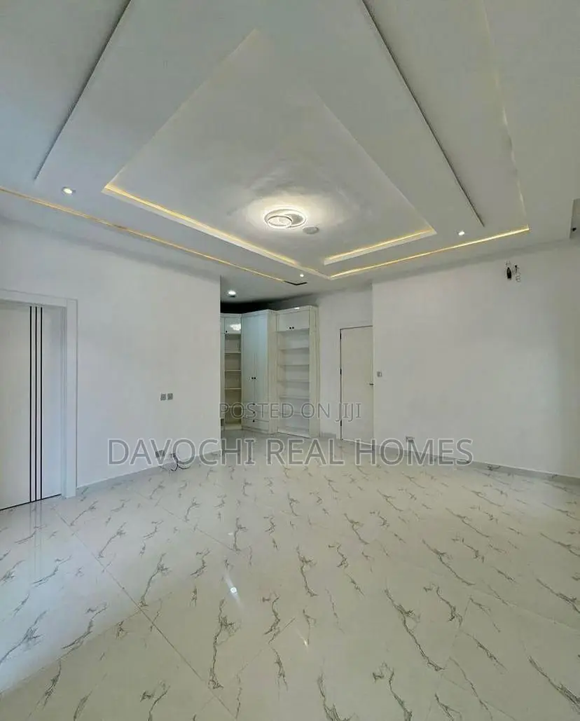 4bdrm Duplex in Lekki Phase 2 for rent