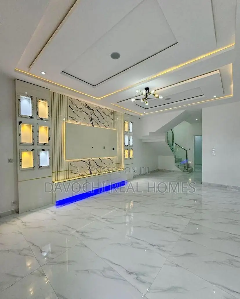 4bdrm Duplex in Lekki Phase 2 for rent