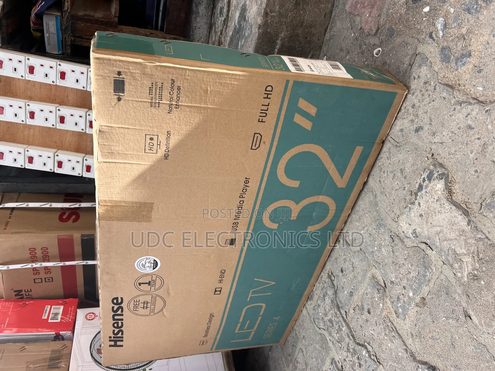 Latest Hisense 32" LED Television