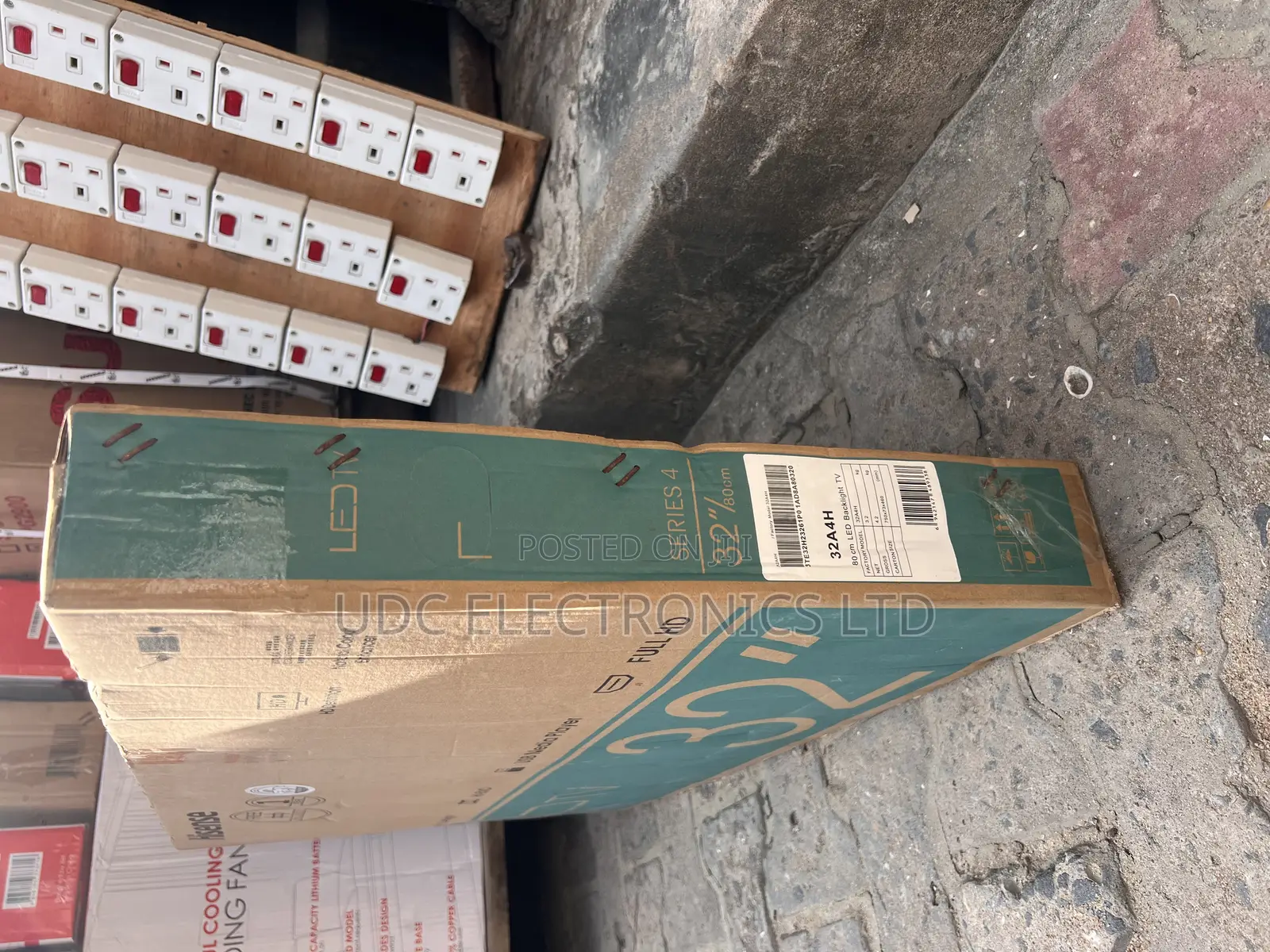 Latest Hisense 32" LED Television