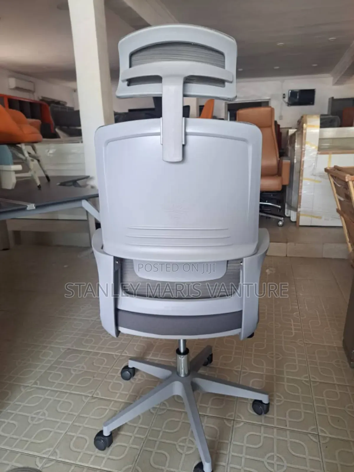 Luxurious High Quality Office Chair