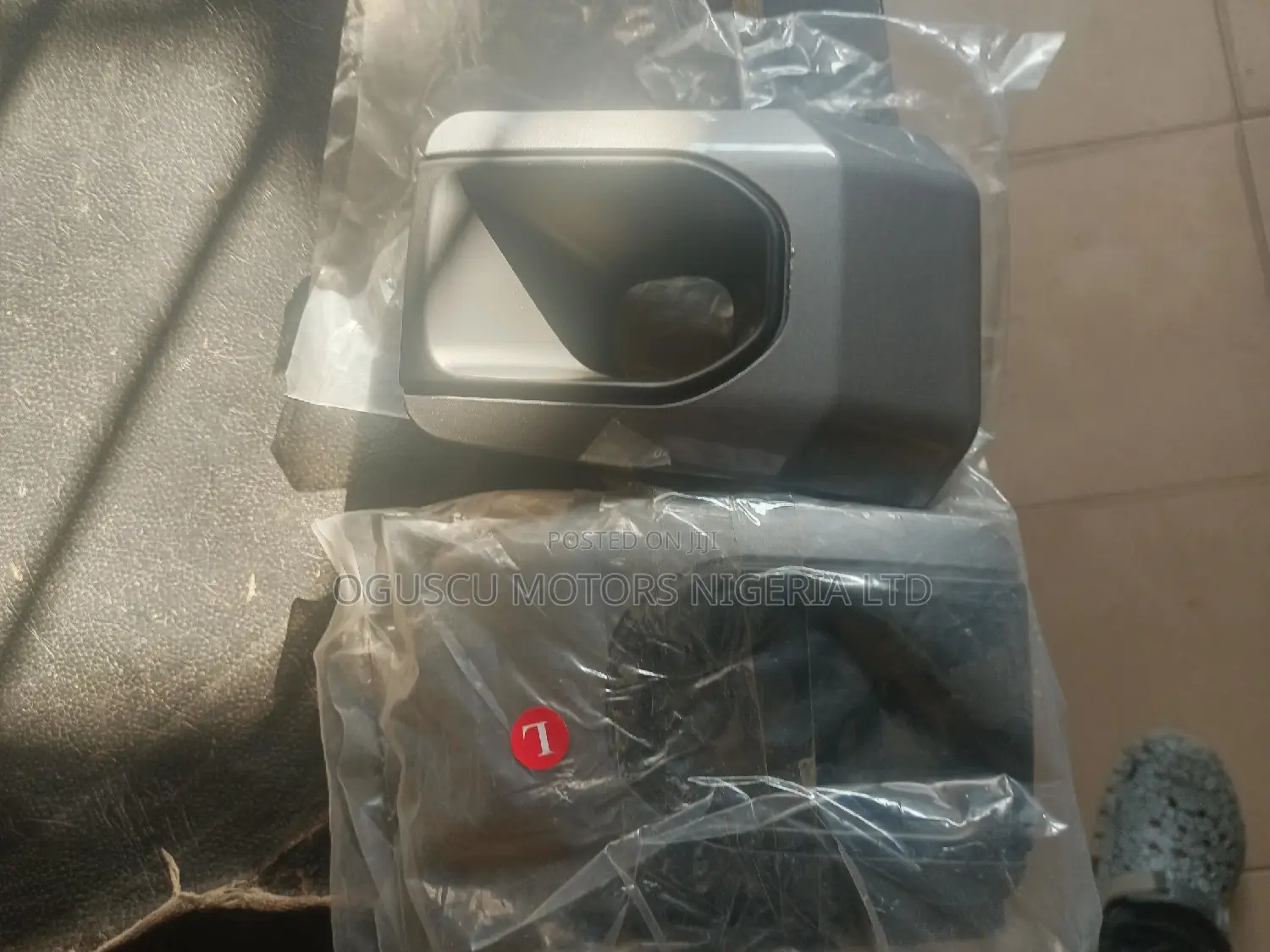 Set Foglamp Cover Hilux 2020 Model to 2021 Model