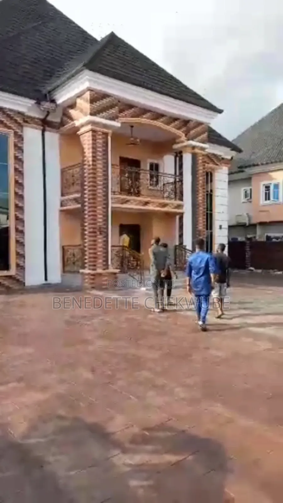 6bdrm Duplex in Ikenegbu, Owerri for sale