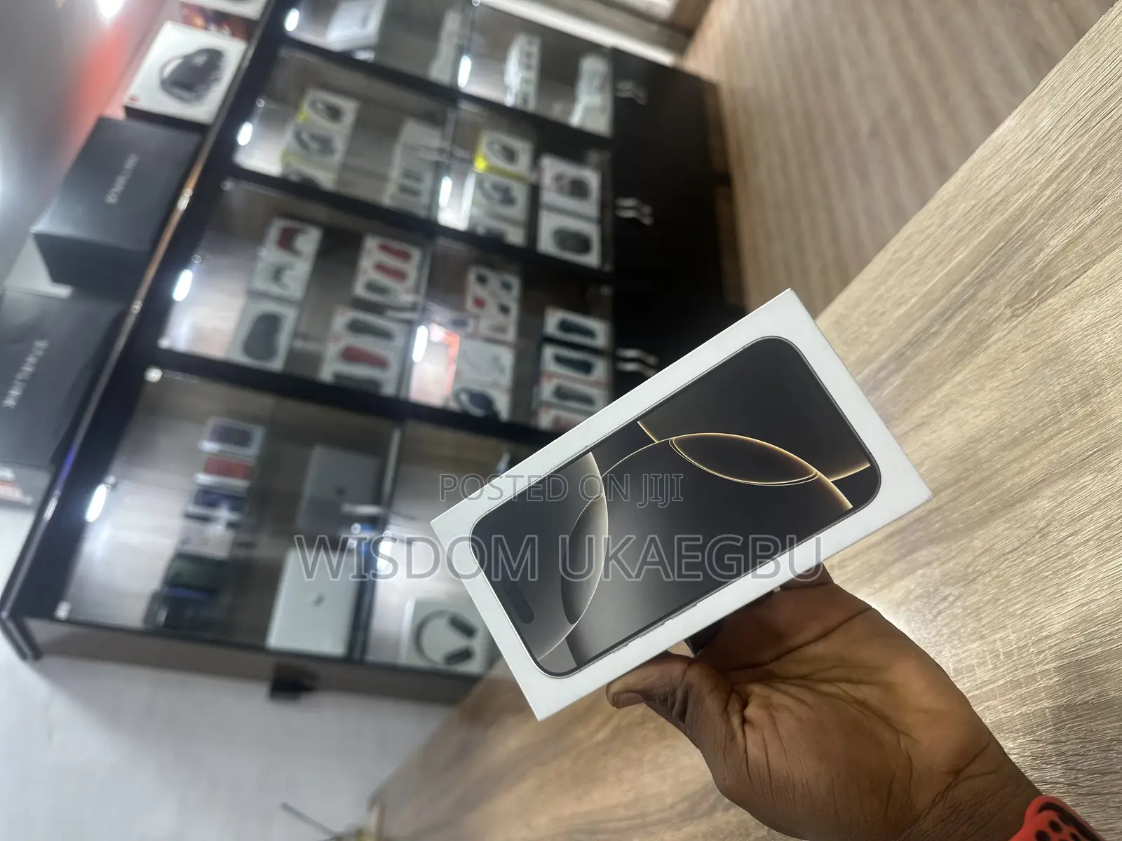 New Apple iPhone 16 Pro 128 GB Black