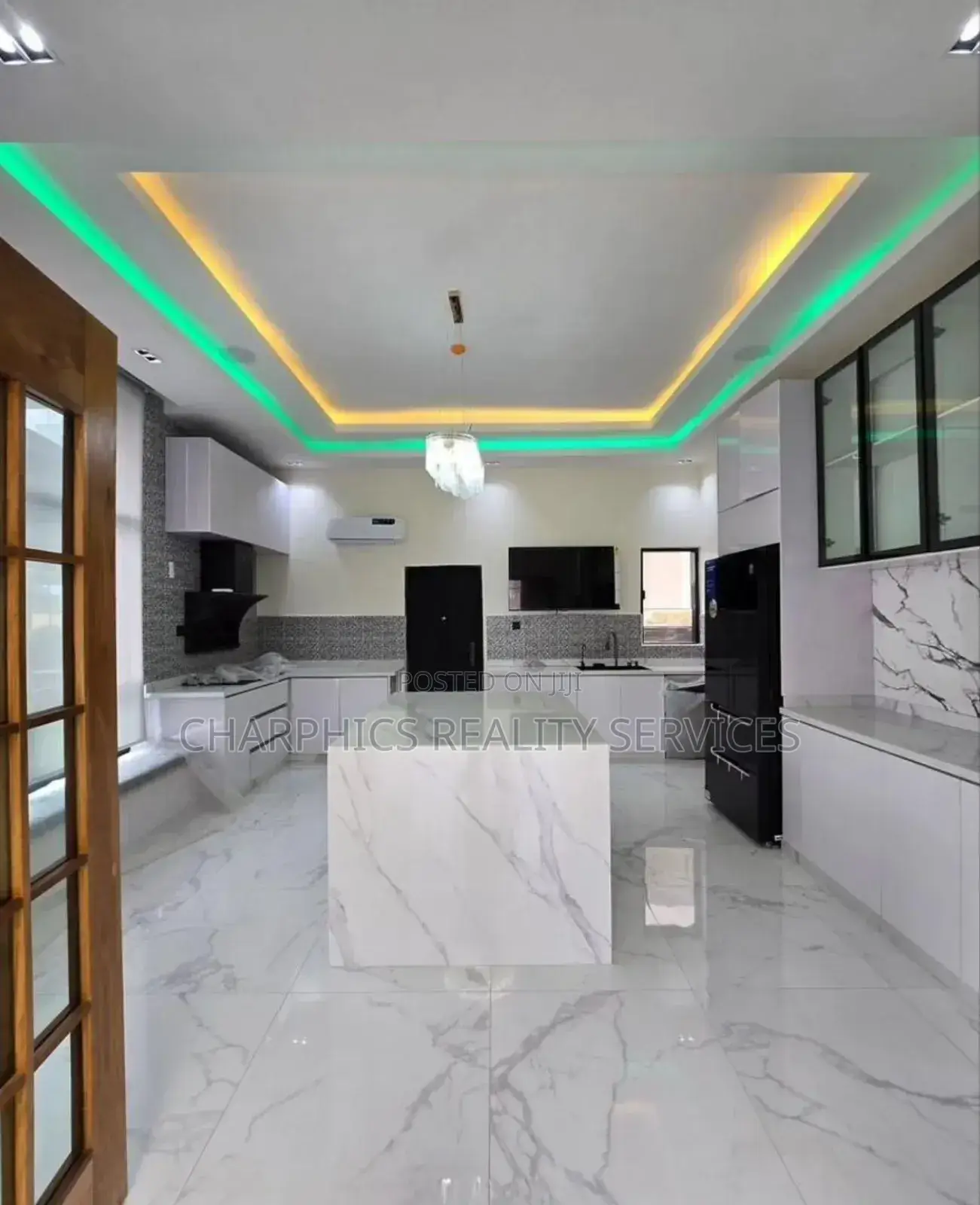 5bdrm Duplex in Lekki for sale