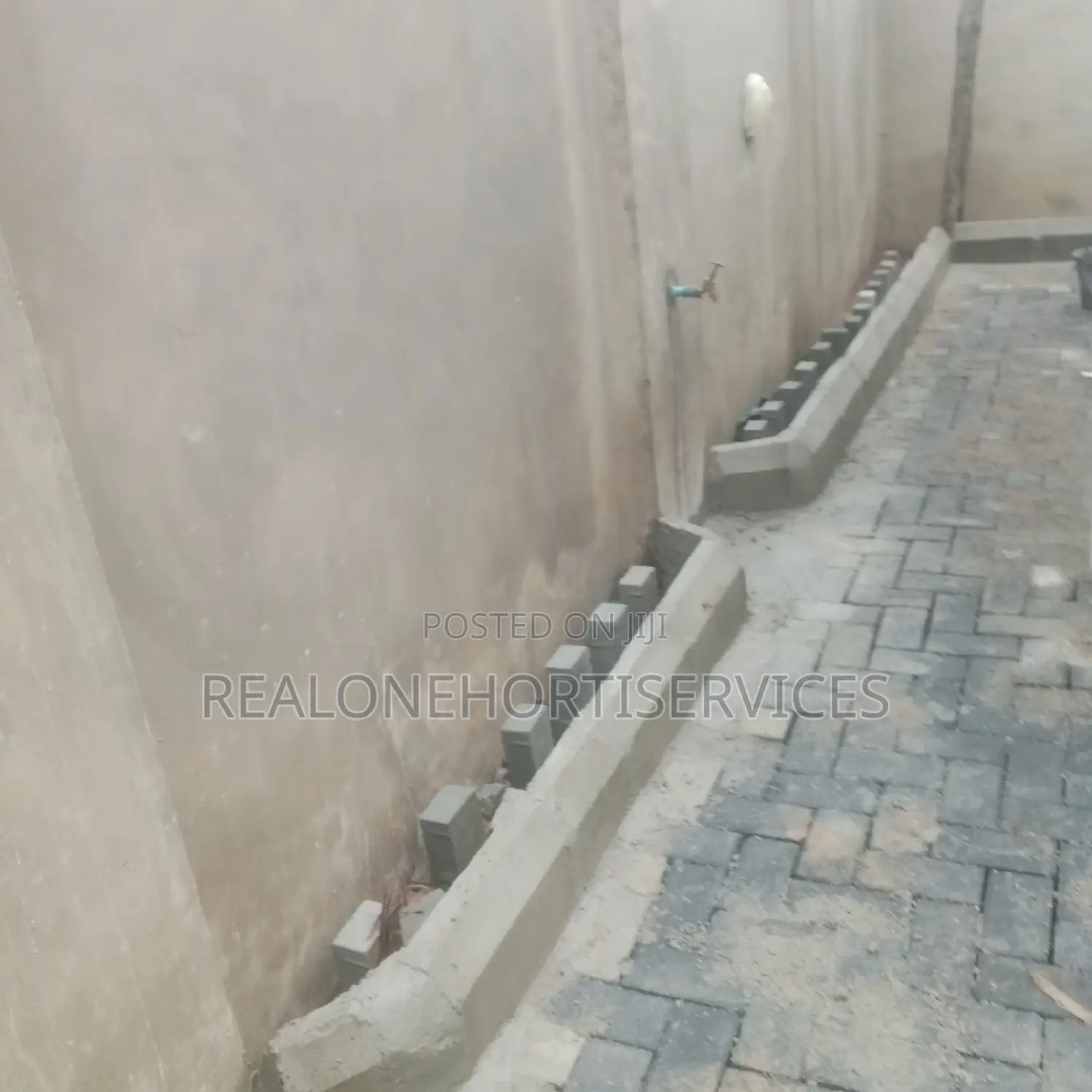 Kerbs (Curbs) for Residential and Commercial Building
