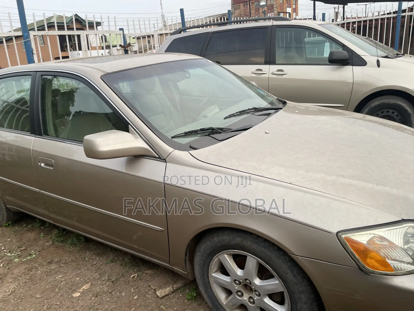 Toyota Avalon 2002 Gold