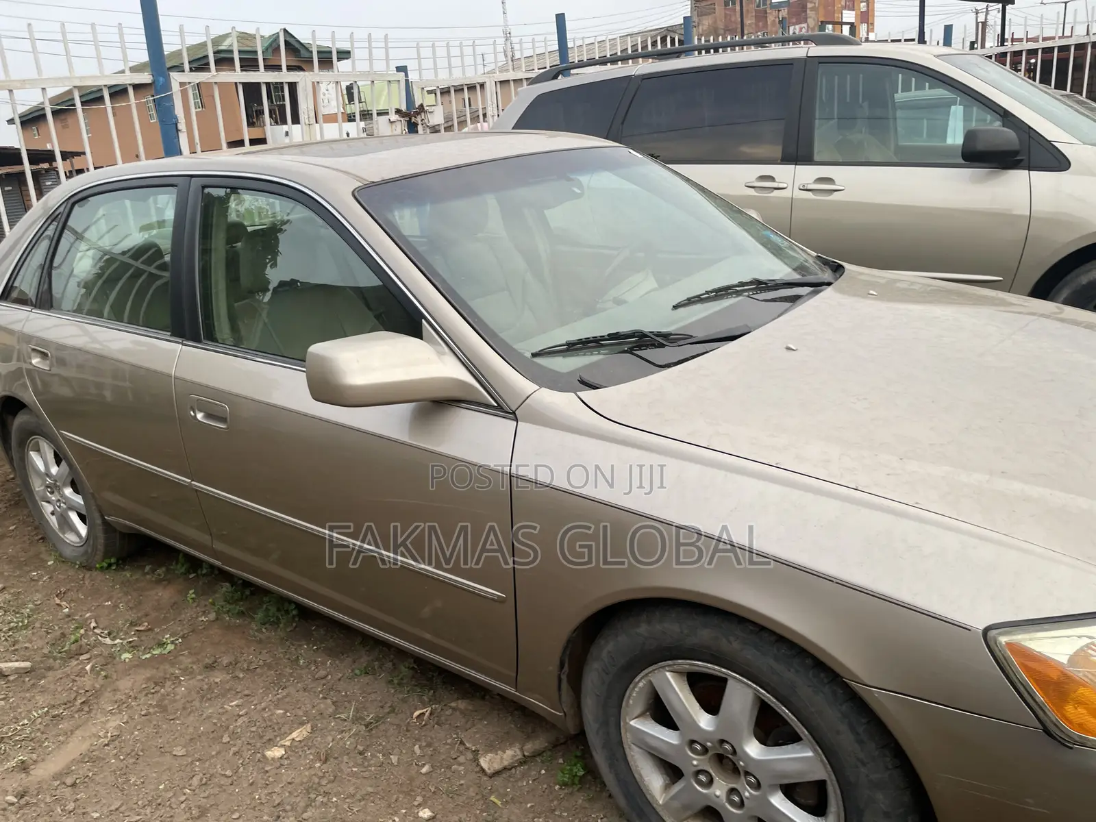 Toyota Avalon 2002 Gold