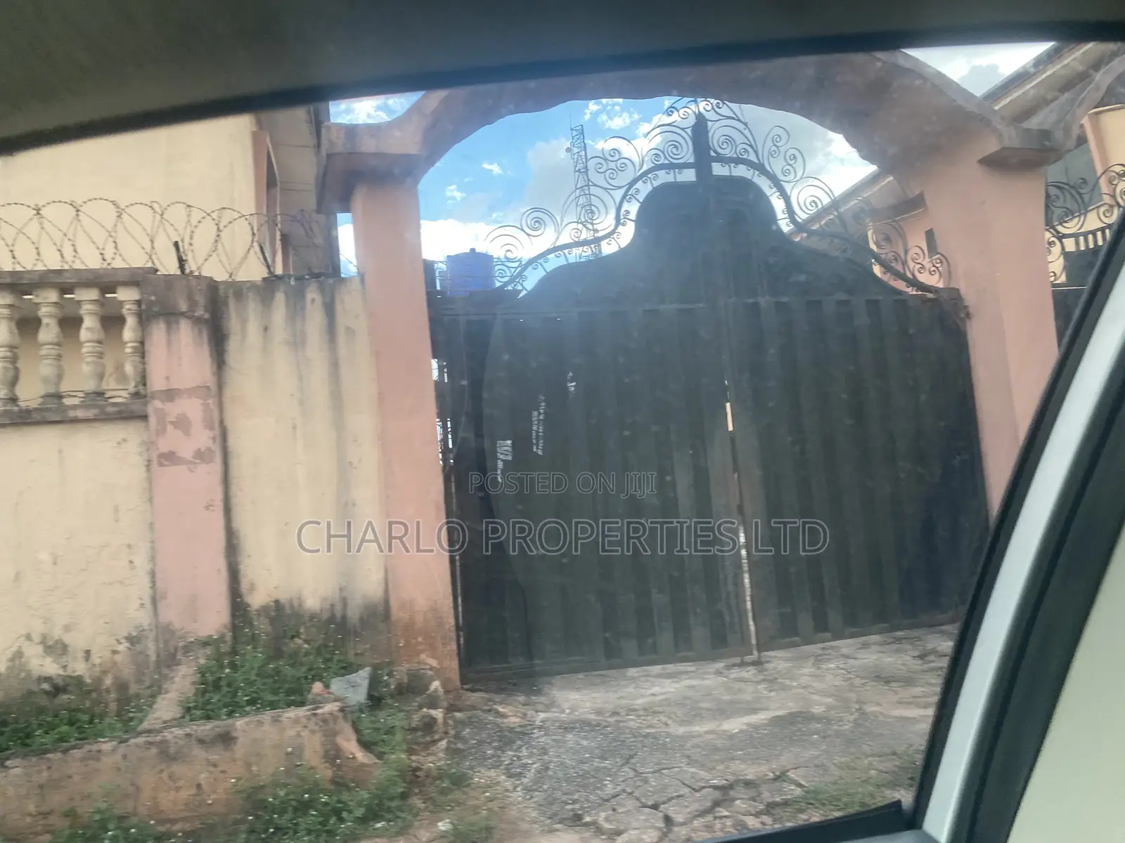 Furnished 20bdrm Block of Flats in Benin City for sale