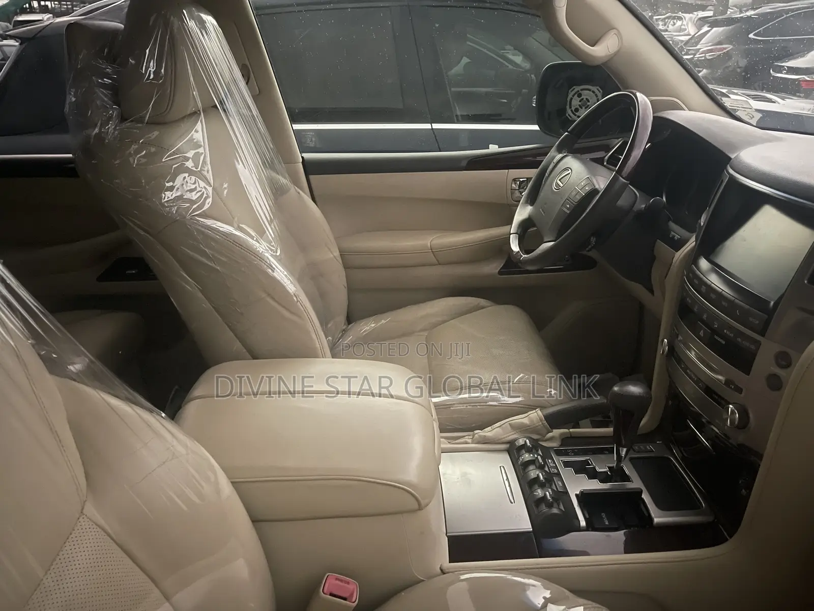 Lexus LX 570 AWD 2014 Gray