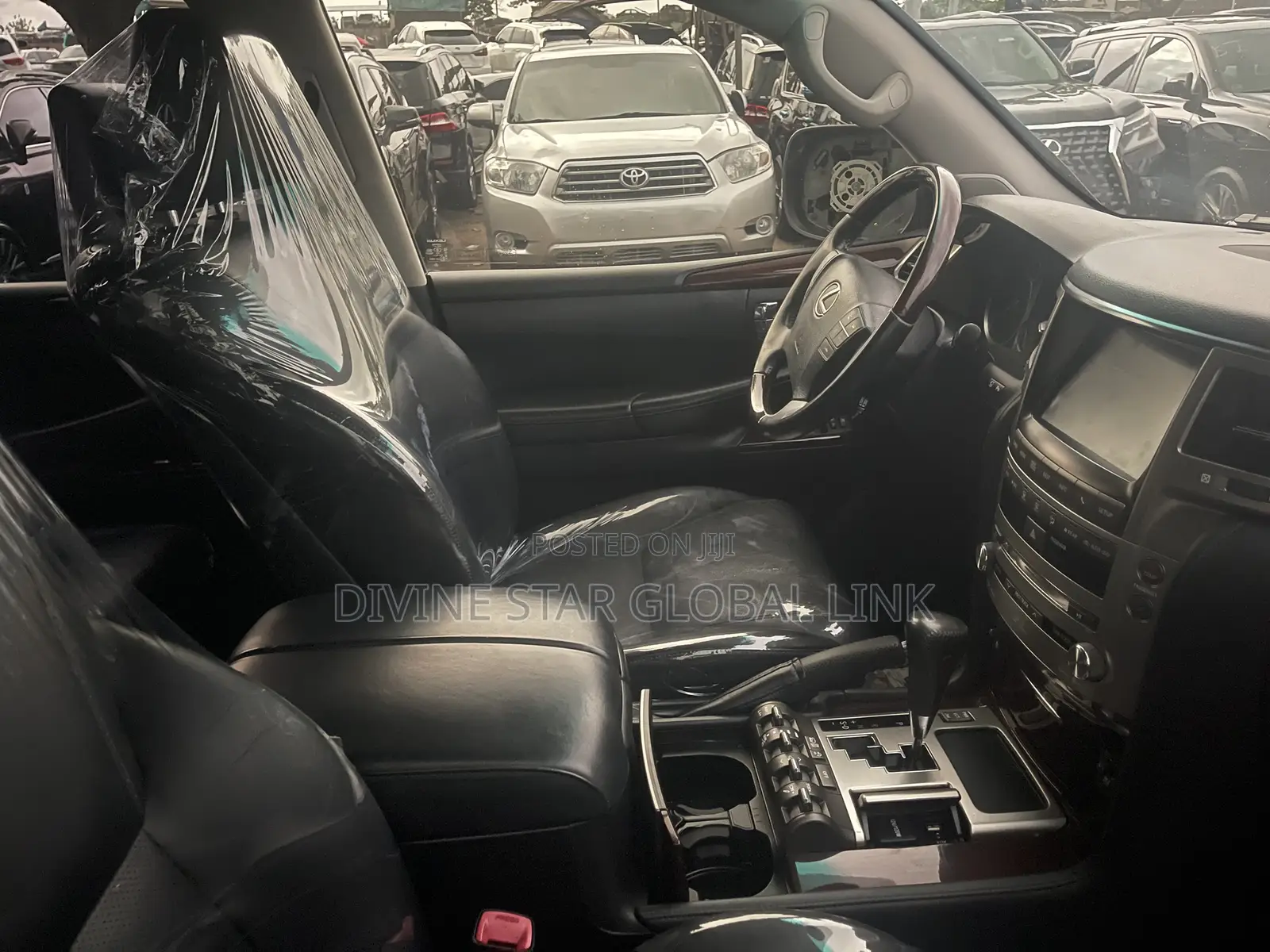 Lexus LX 570 (5 seats) AWD 2015 Silver