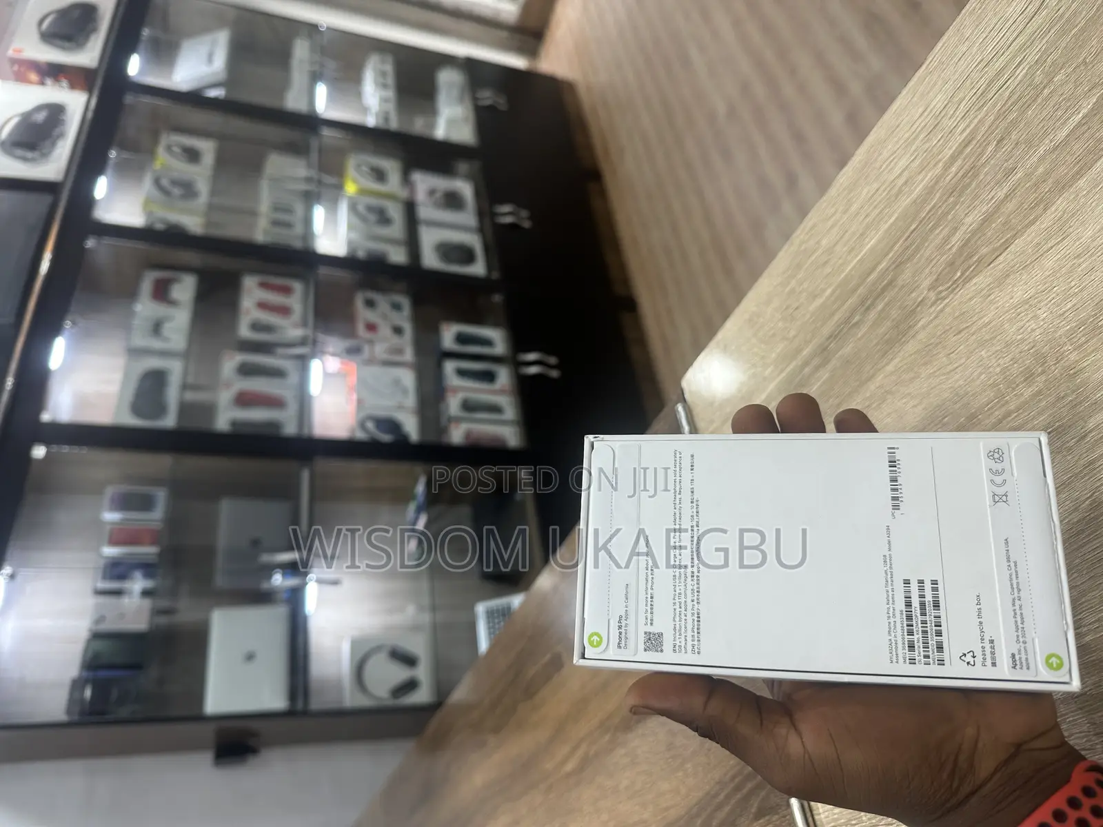 New Apple iPhone 16 Pro 128 GB Black