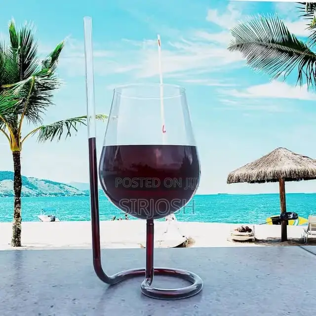 Briller Juice and Wine Glass With Straw
