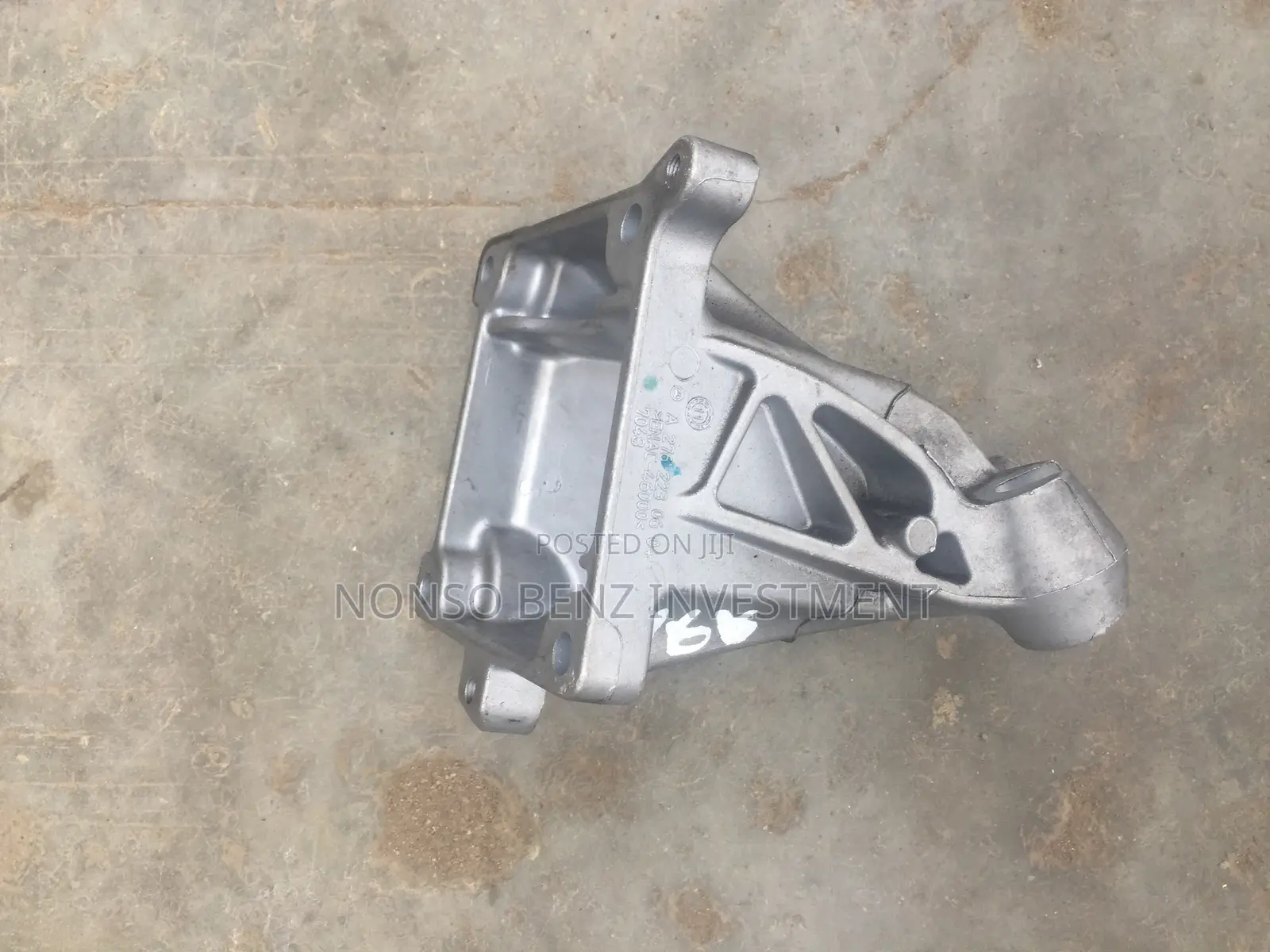 Engine Hanger Ml 350(166),Gle Right Hand Side