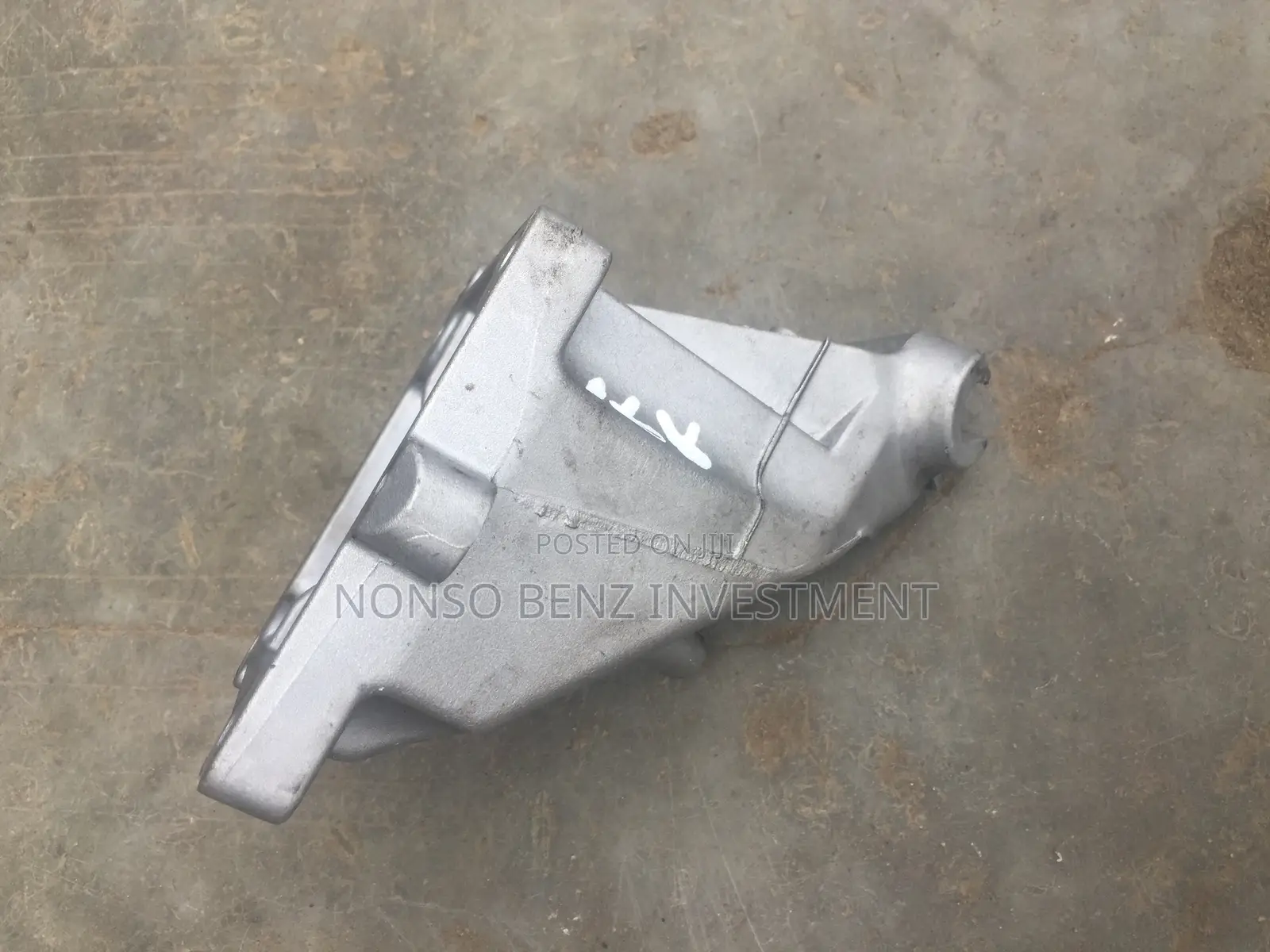 Engine Hanger Ml 350(166),Gle Right Hand Side