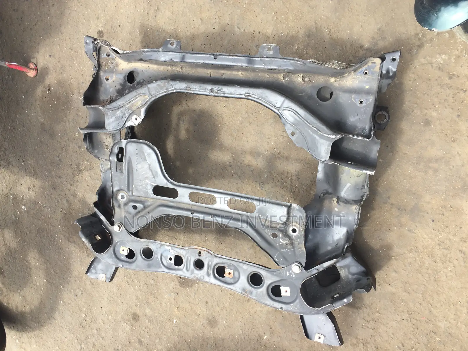Engine Beam C300(204)