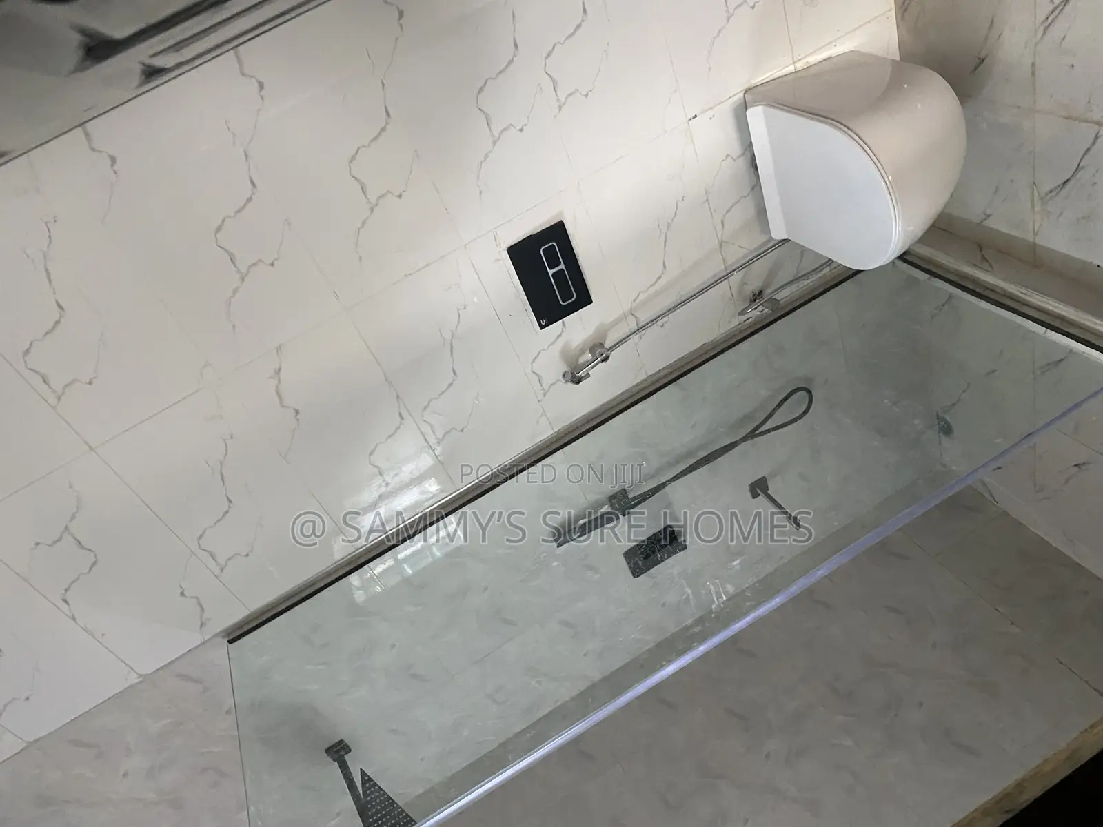 3bdrm Bungalow in Verizon Estate for sale