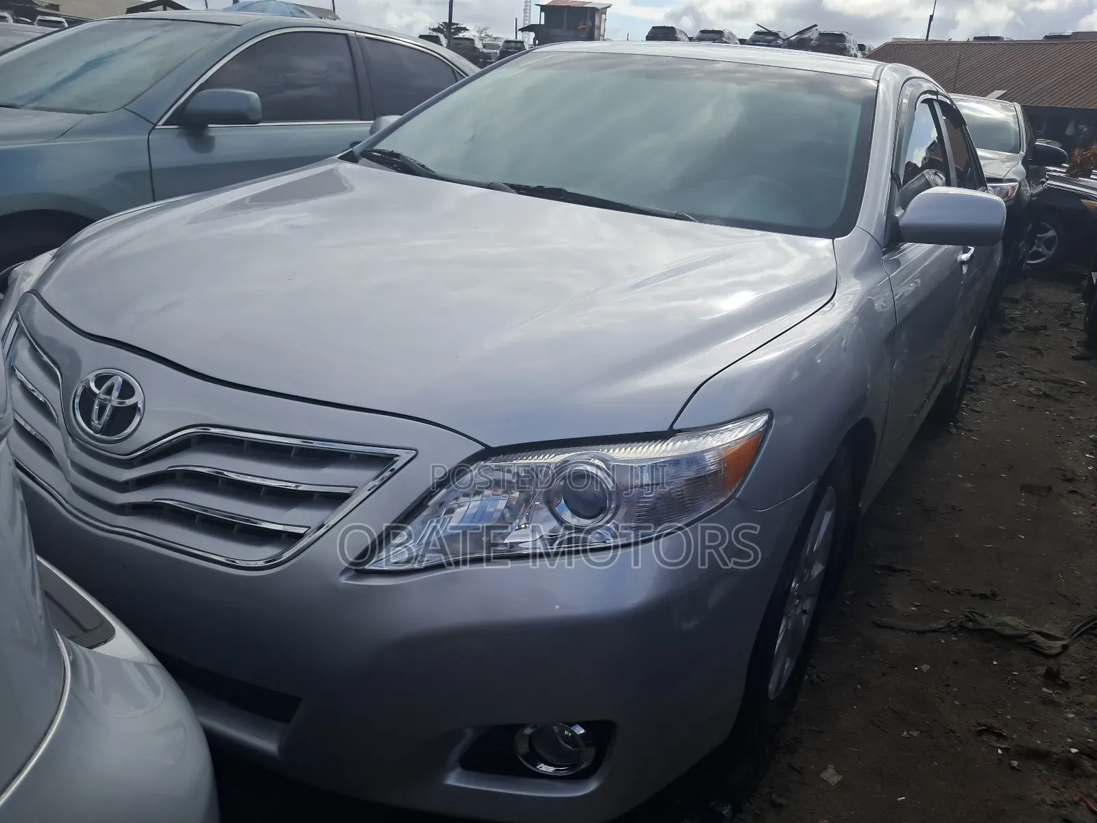 Toyota Camry 2010 Silver