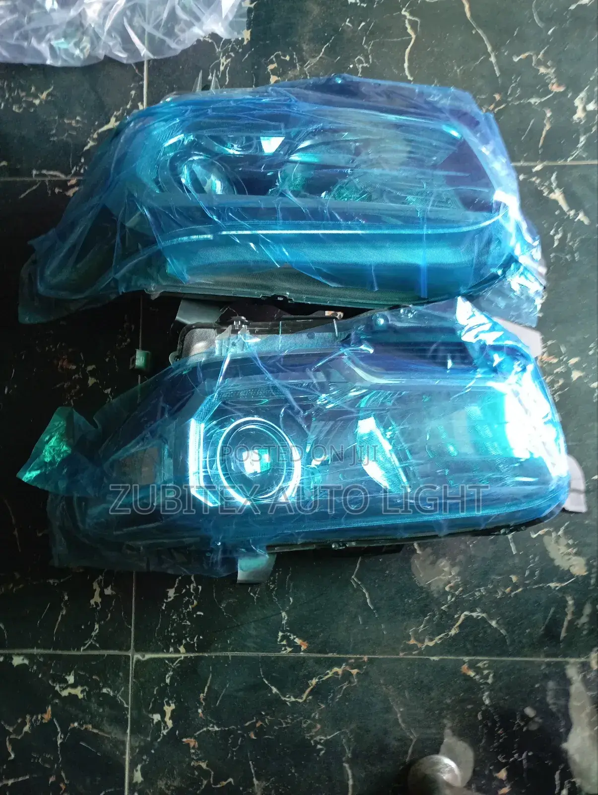 Set Toyota Headlight Tacoma 2018 Model