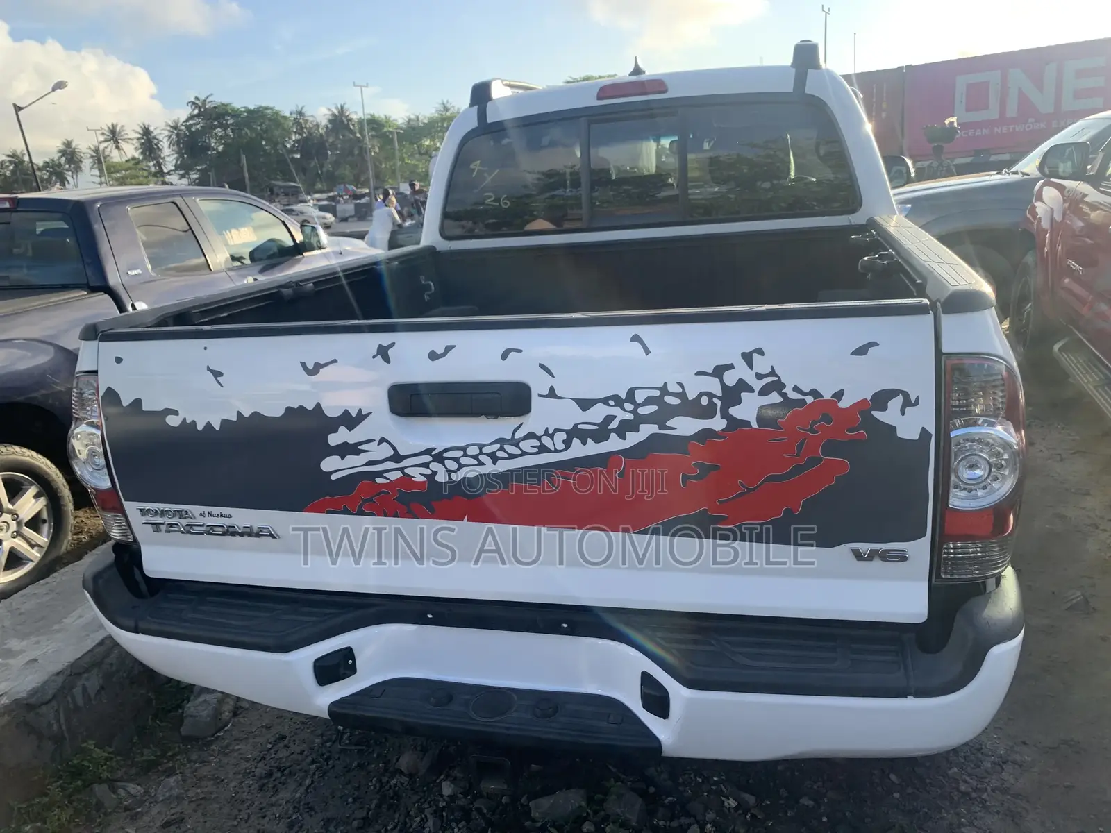 Toyota Tacoma 2014 White