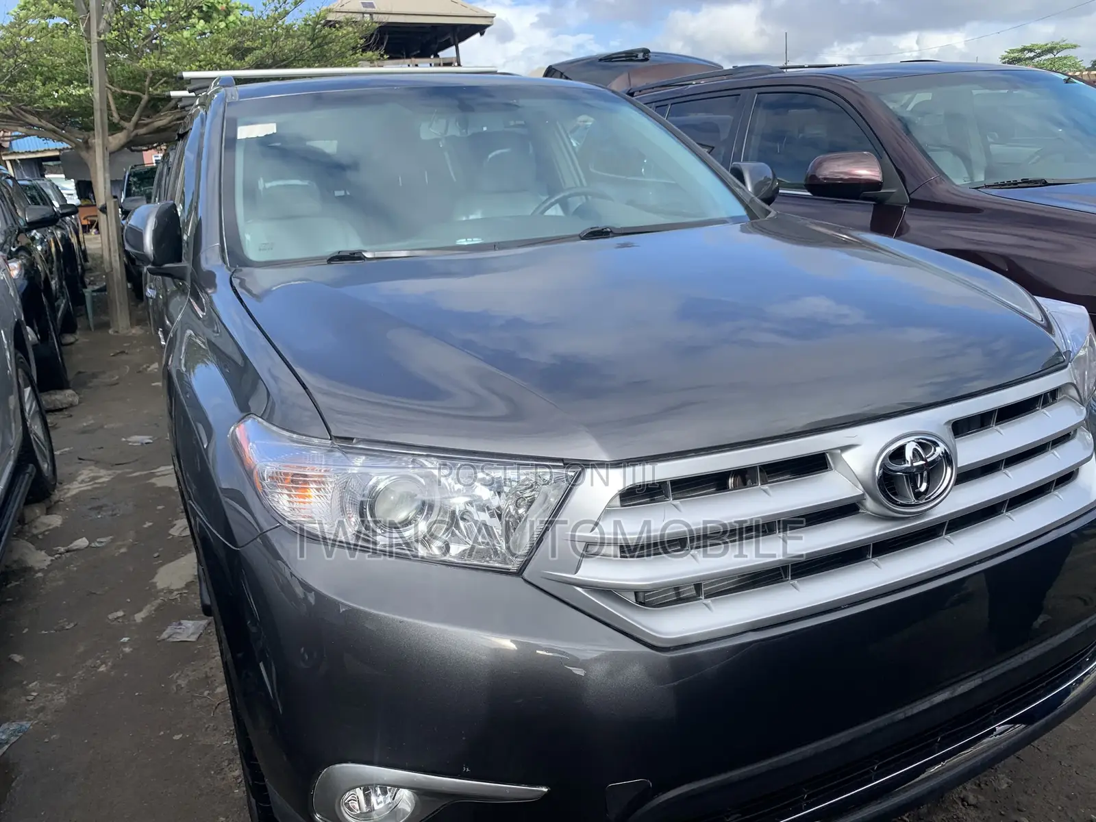Toyota Highlander Limited 2012 Gray