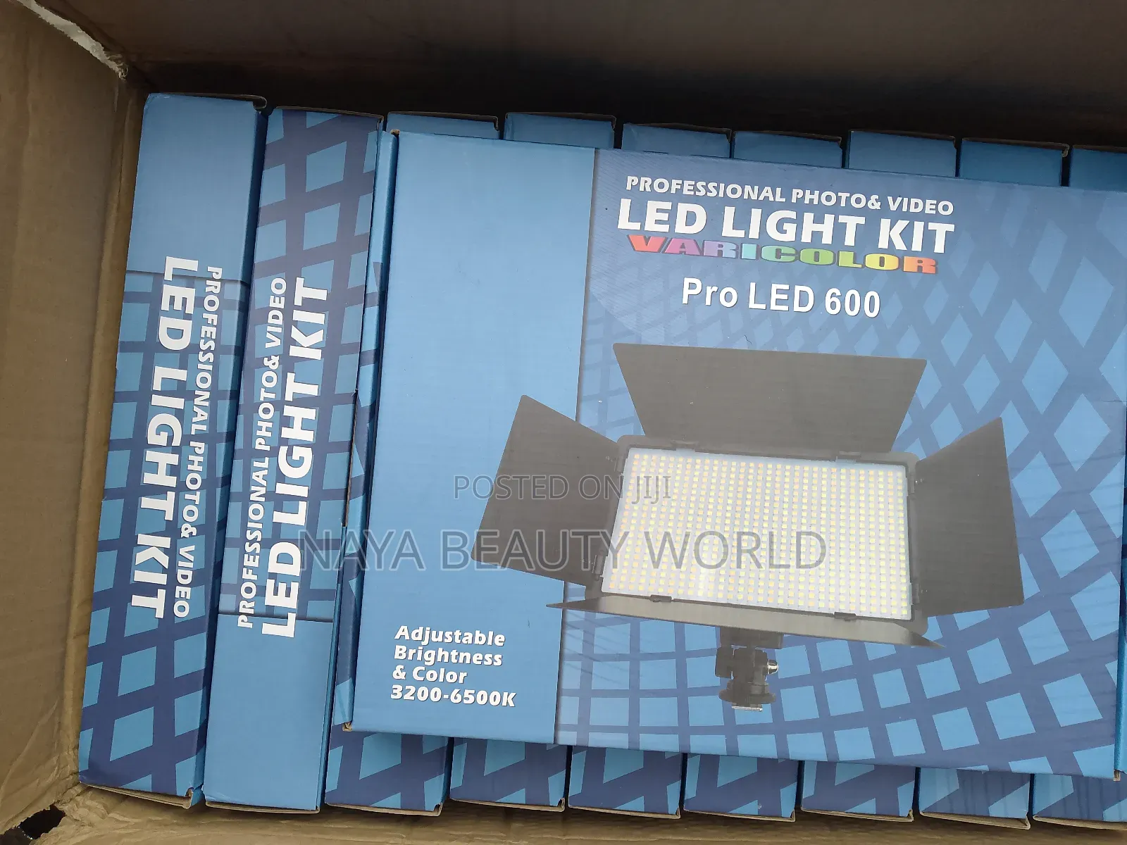 Led Light Pro 600 With Stand