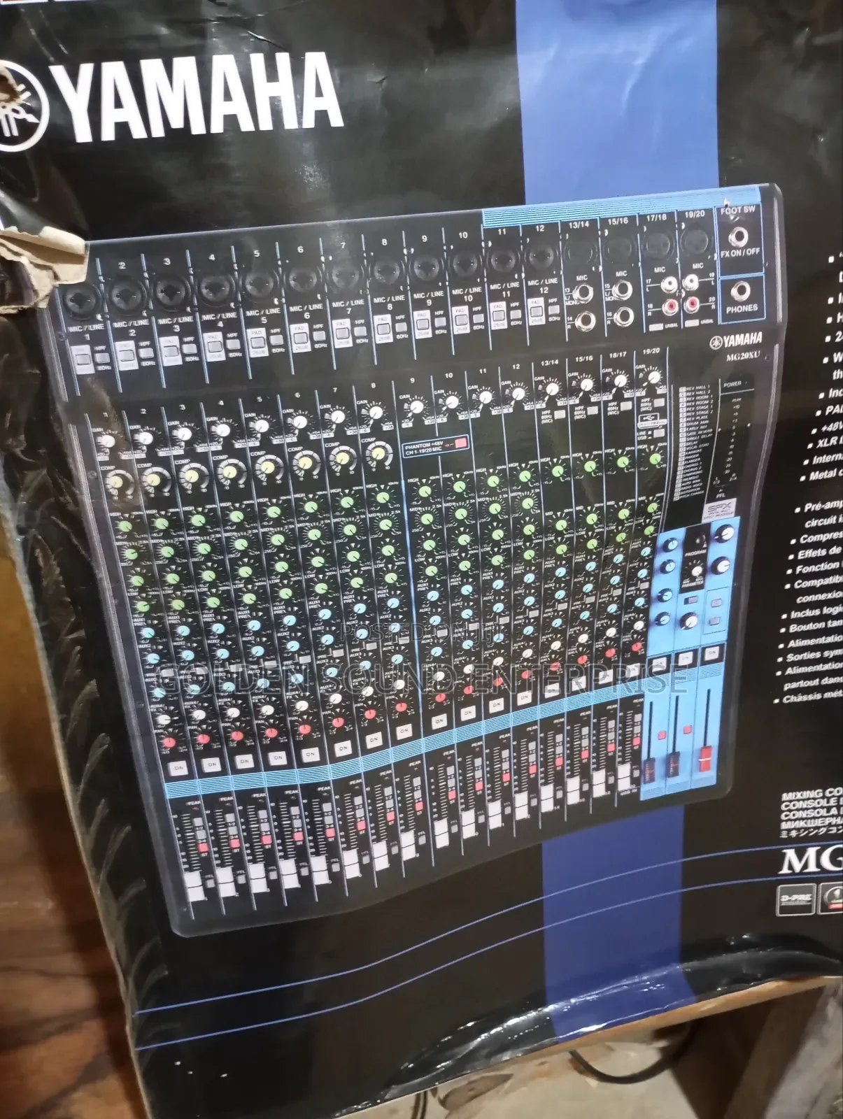 Yamaha Professional Console Mixer Mg20xu