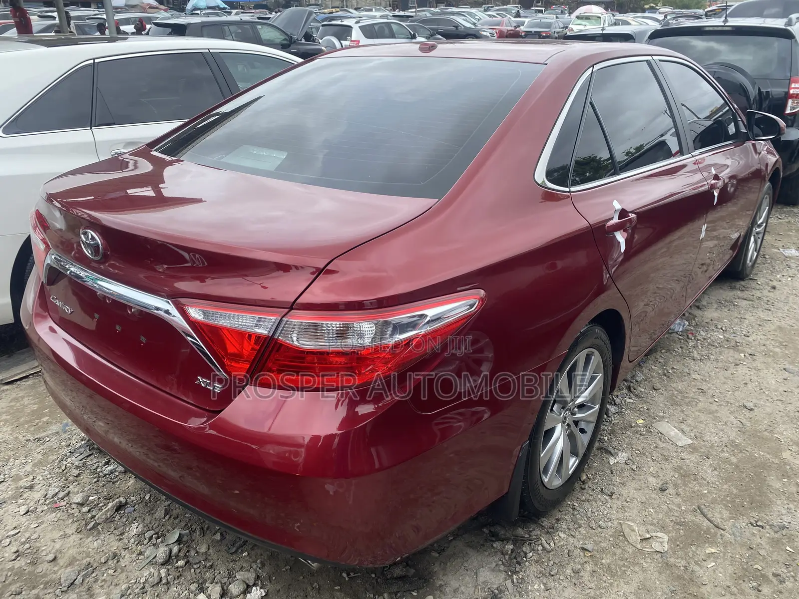 Toyota Camry 2016 Red