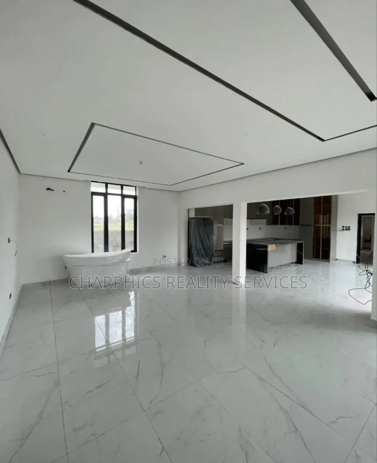 5bdrm Duplex in Osapa london for sale