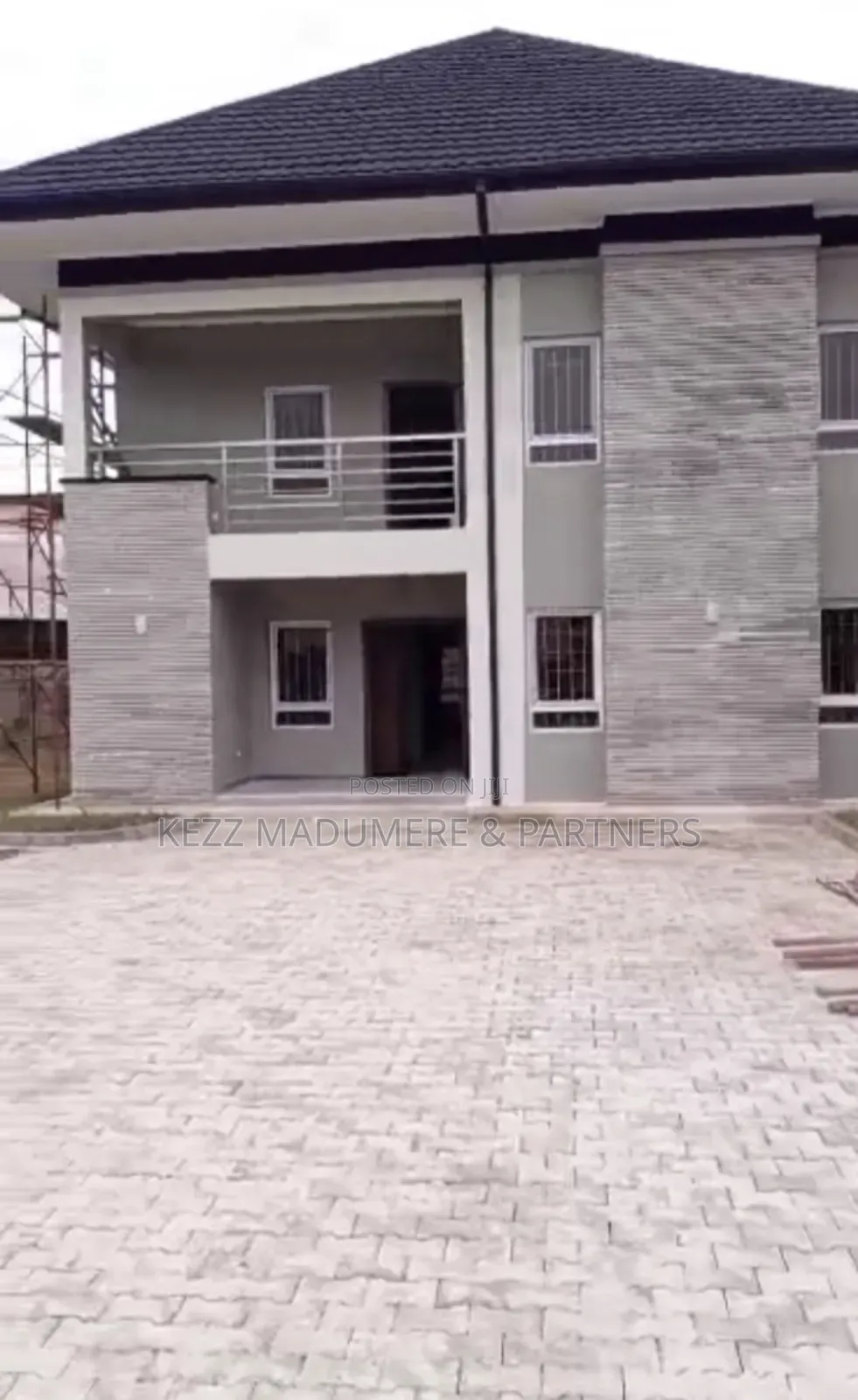 4bdrm Duplex in Old Gra , Port for rent