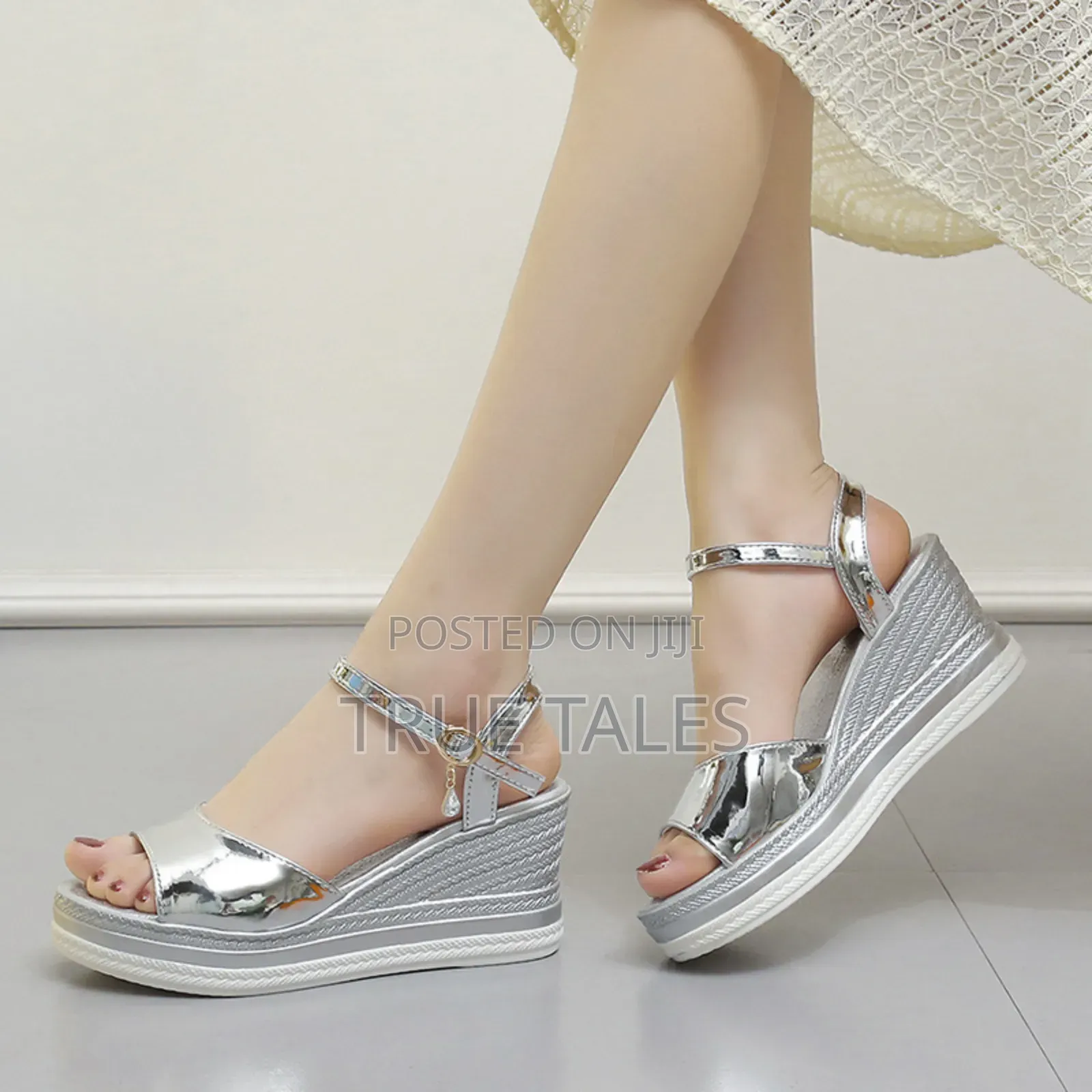Classy Wedge Sandals Gold And Silver Colours