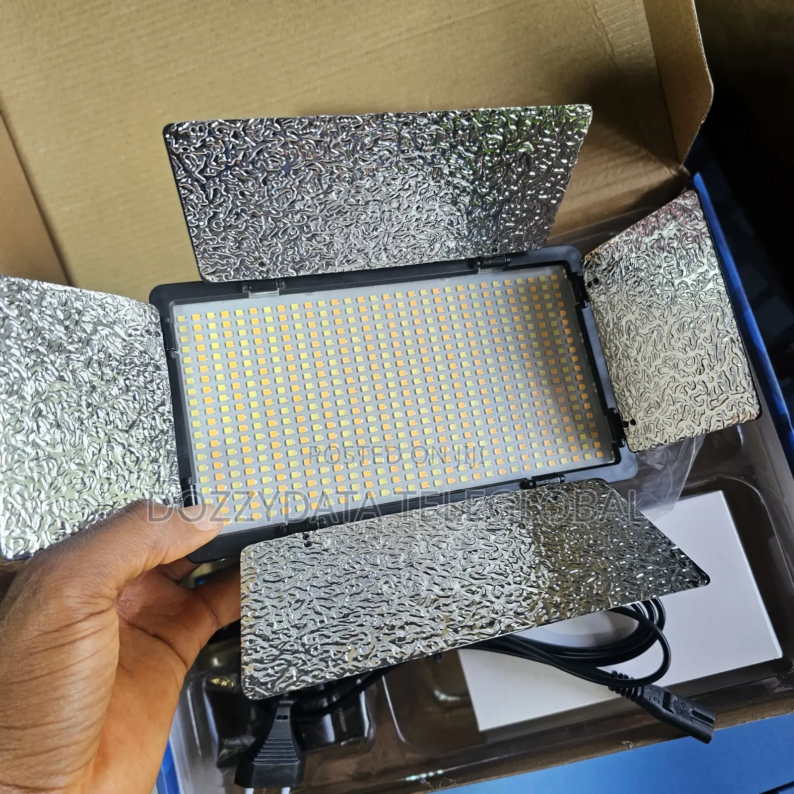 SML LED 600 PRO Light KIT With Stand