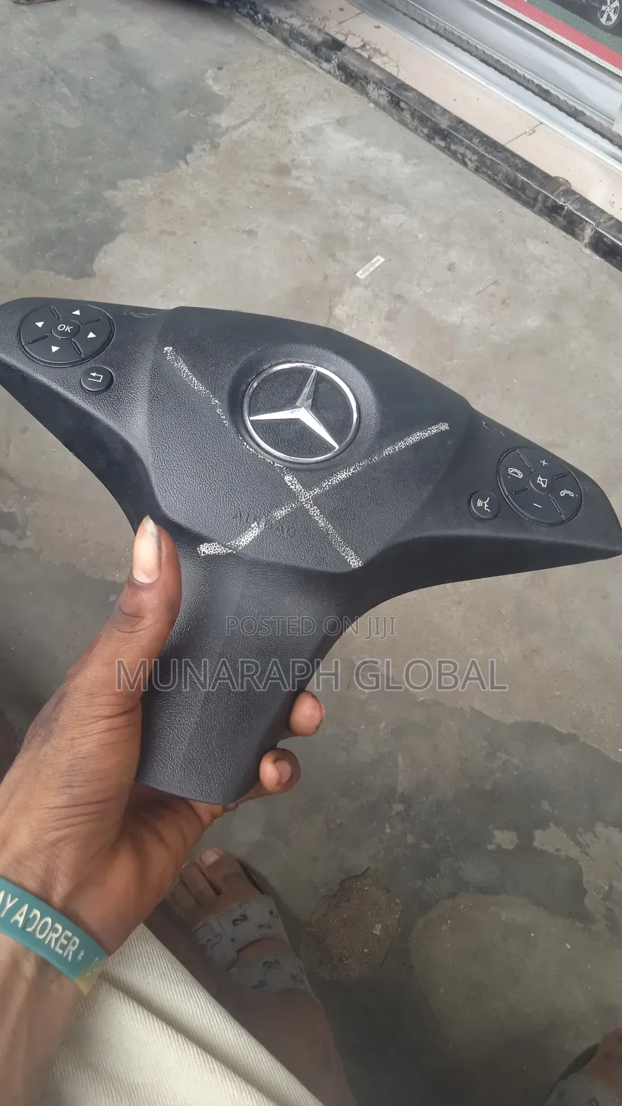 Mercedes Benz C300 and GLK Steering Airbag