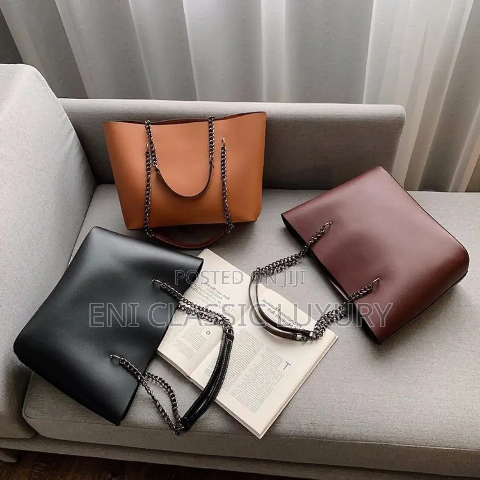 Fashion Luxury Women Bags Available in Store