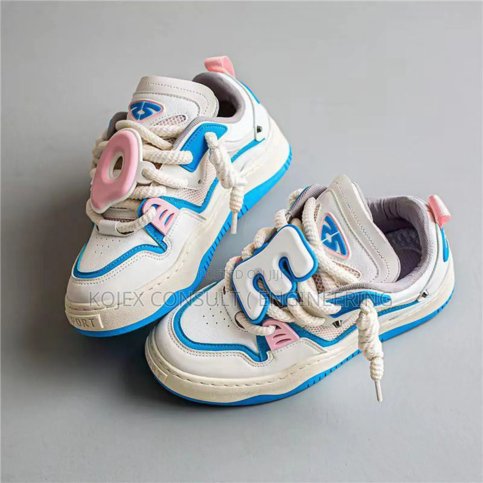 Ogiy Sneakers