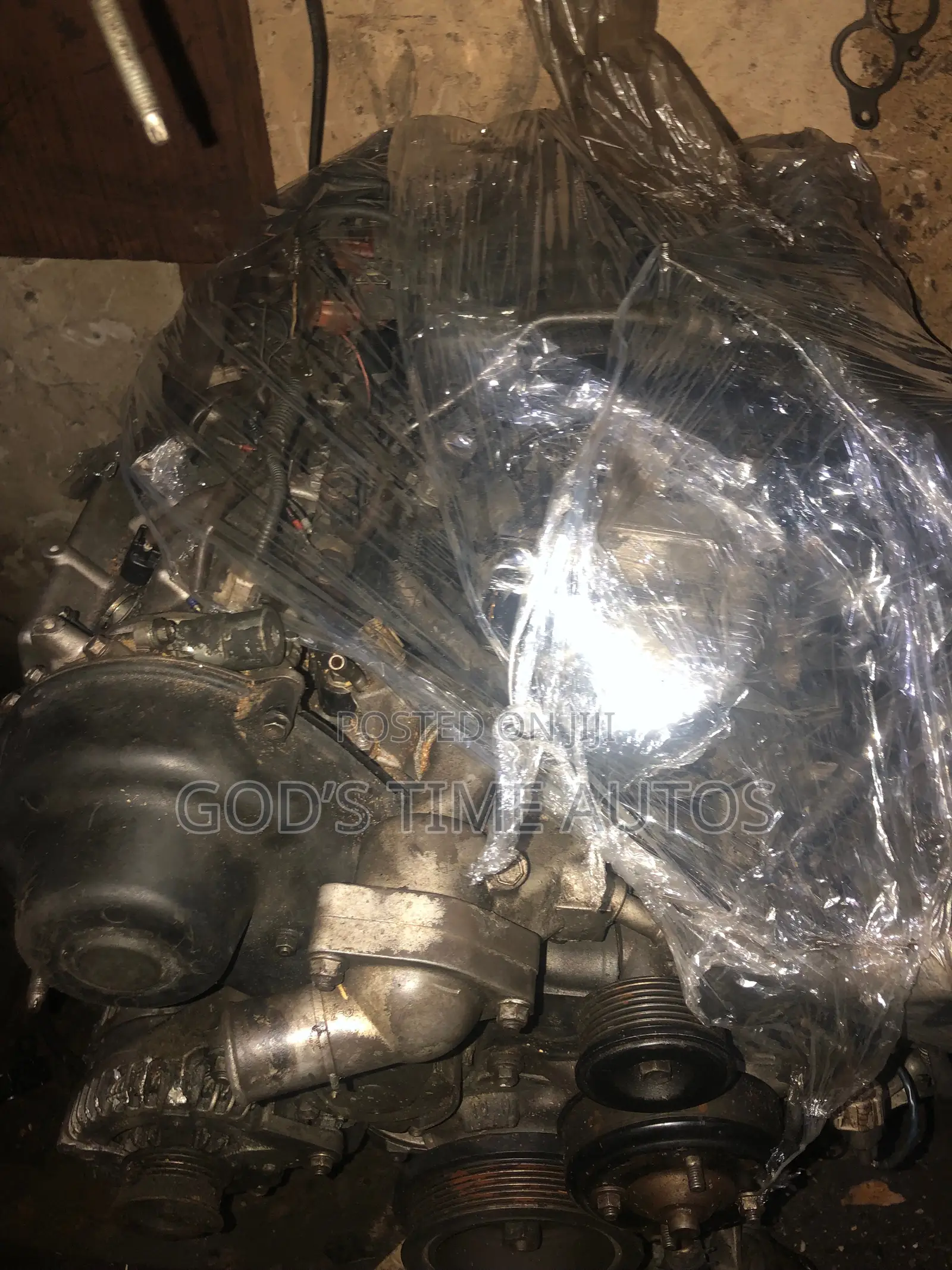 Lexus Engine V8 2UZ Plastic