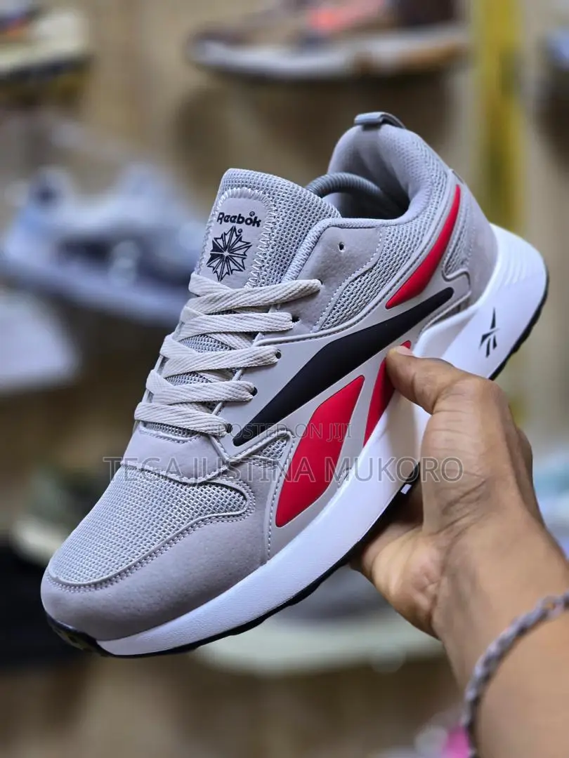 High Quality Reebok Sneakers