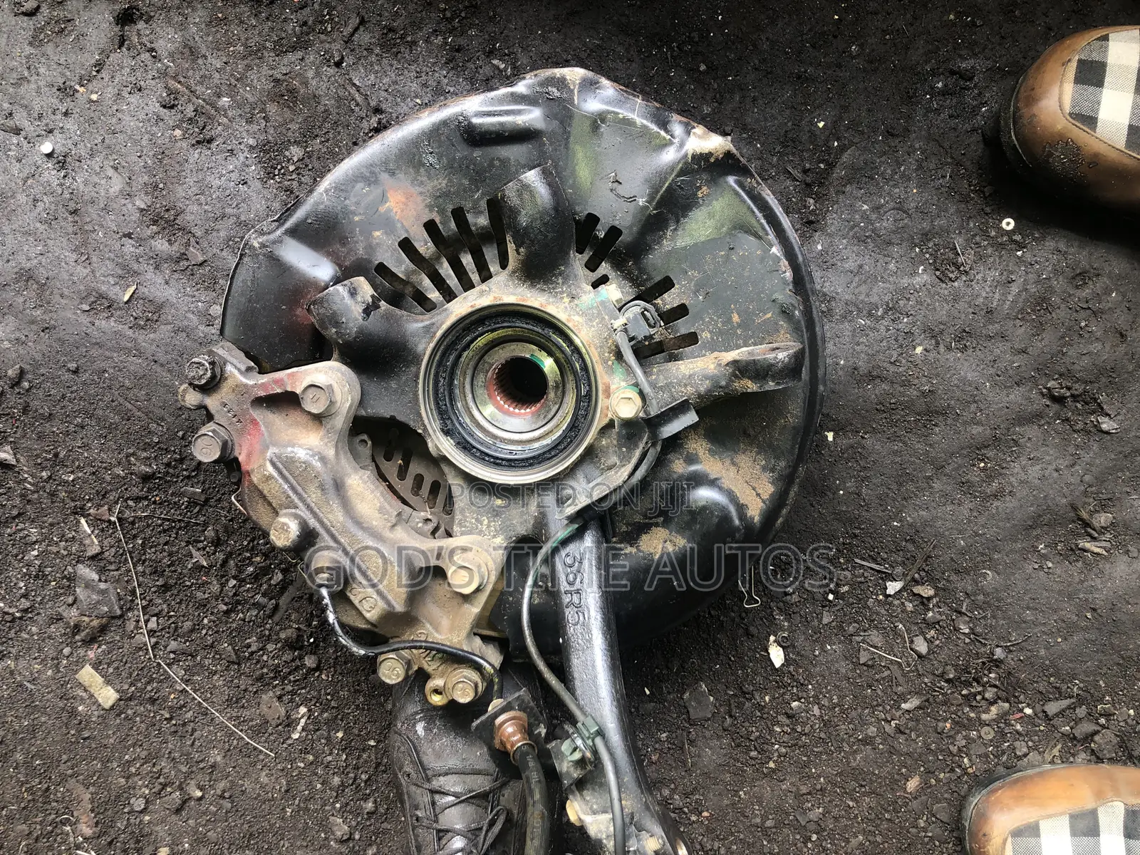 Toyota Prado 2003 Model Hub