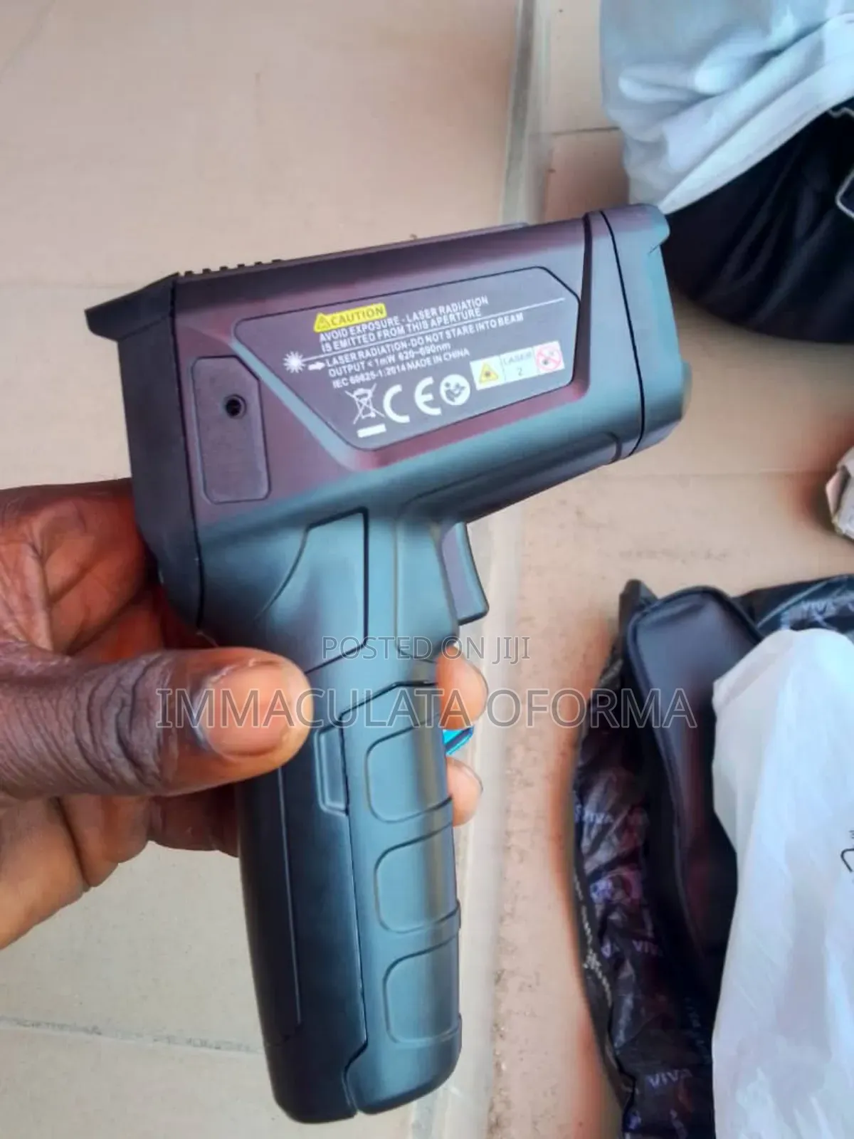 Non Conduct Digital Infrared Thermometer 400 Degree Celsus