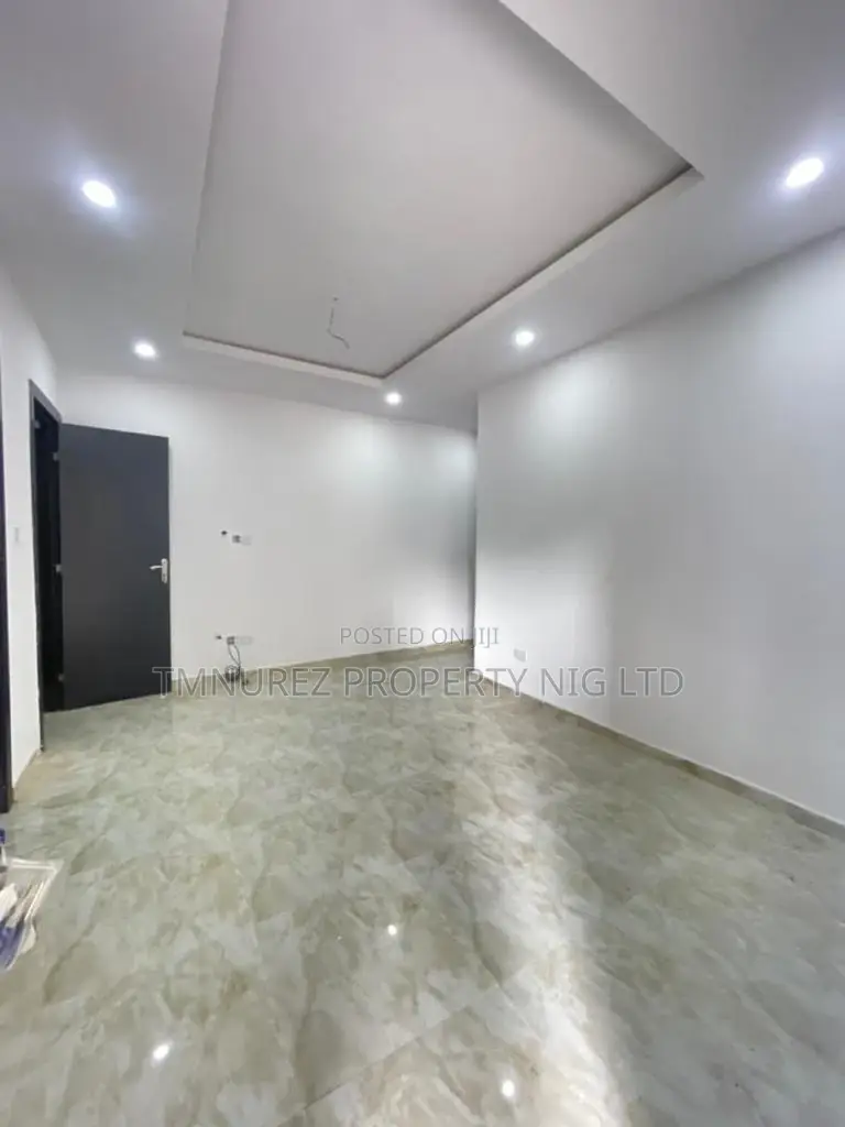 Furnished 2bdrm Apartment in Ikate for sale