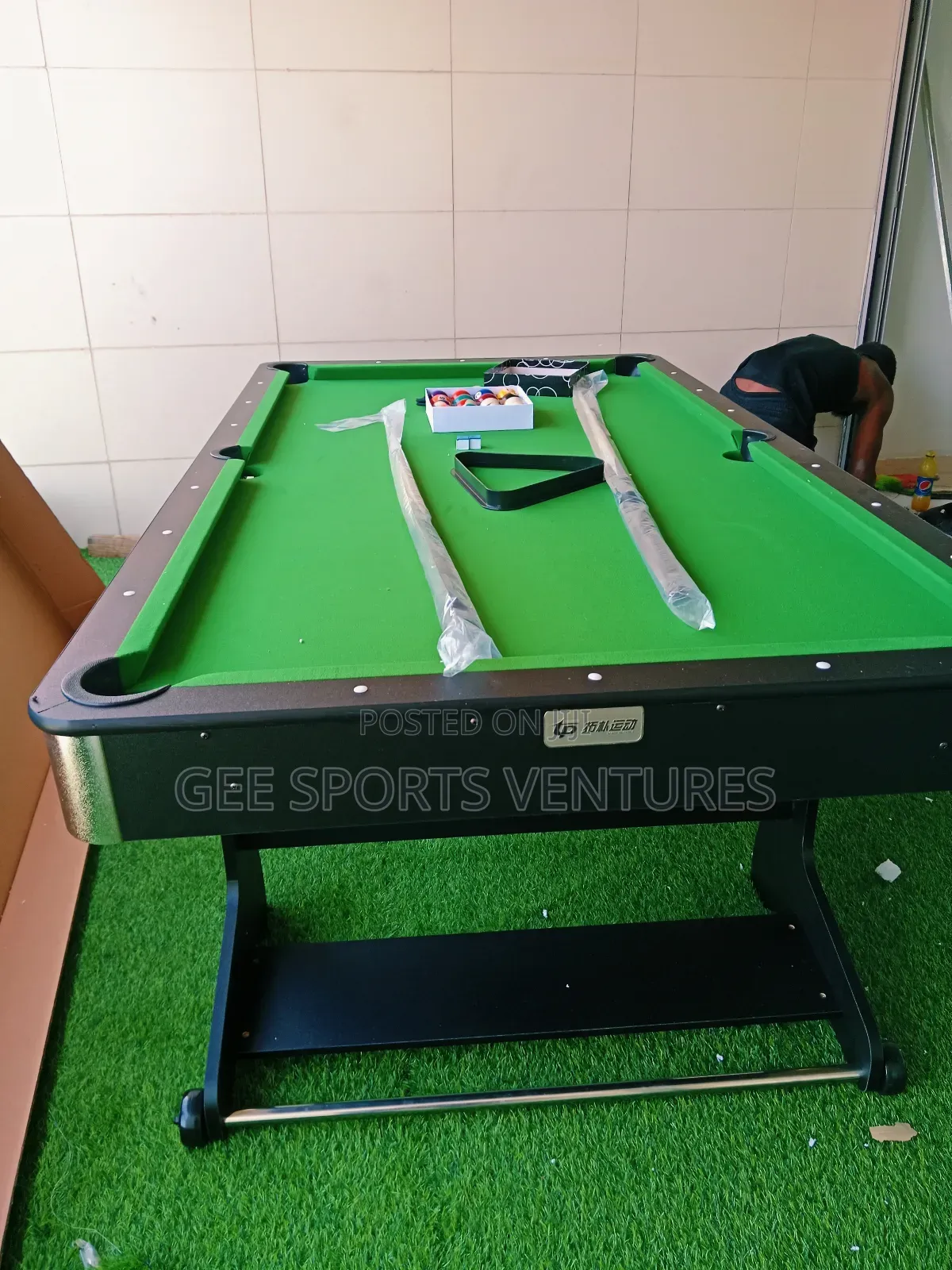 6ft Foldable Snooker Table