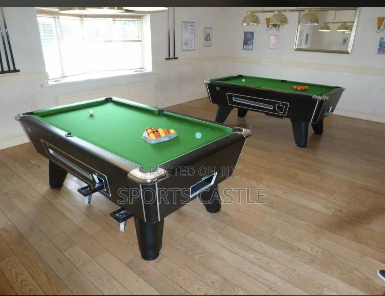 Executive British Marble Top Coin Operated Snooker Board