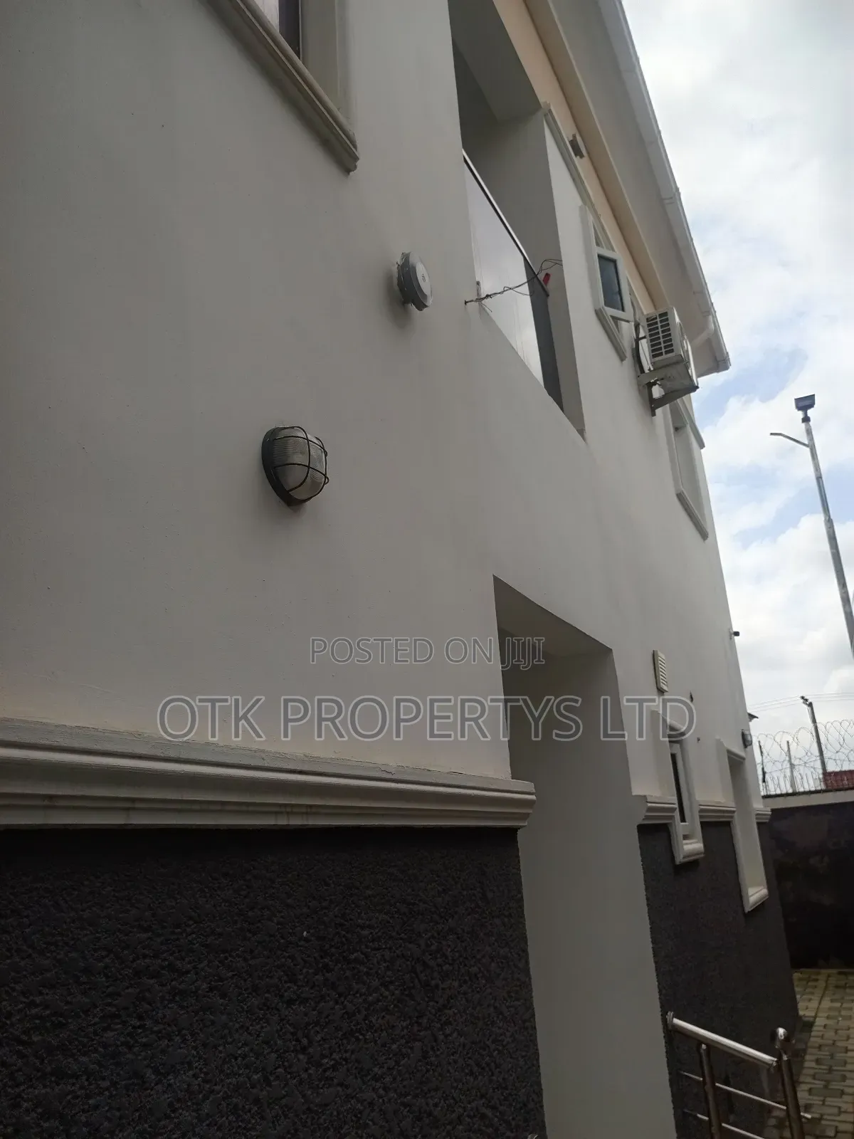 Furnished 2bdrm Block of Flats in Fo1, Kubwa for rent