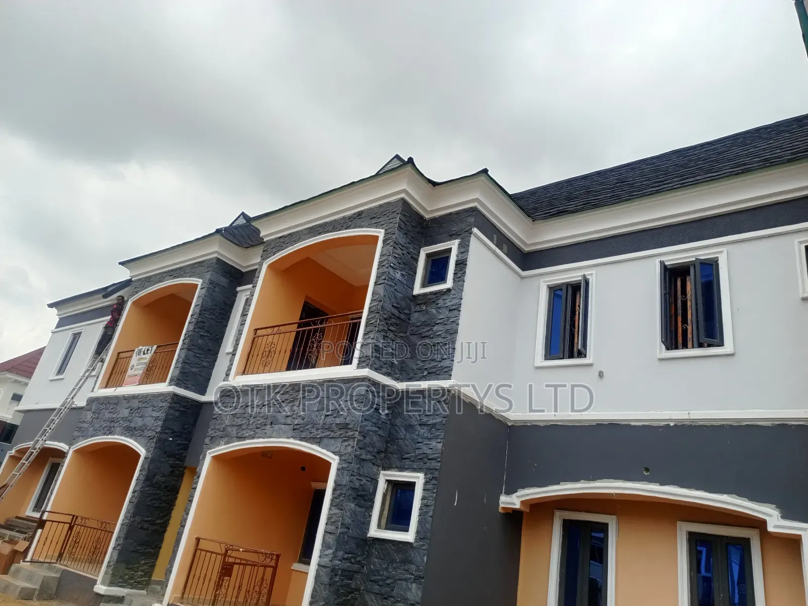 Furnished 2bdrm Block of Flats in Fo1, Kubwa for rent
