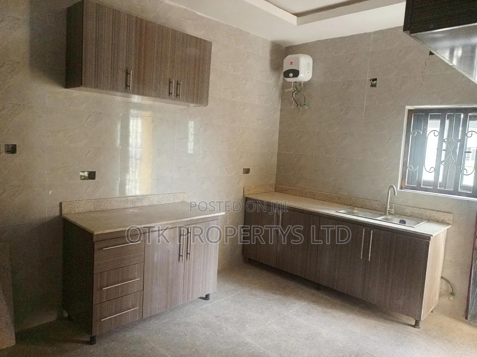 Furnished 2bdrm Block of Flats in Fo1, Kubwa for rent